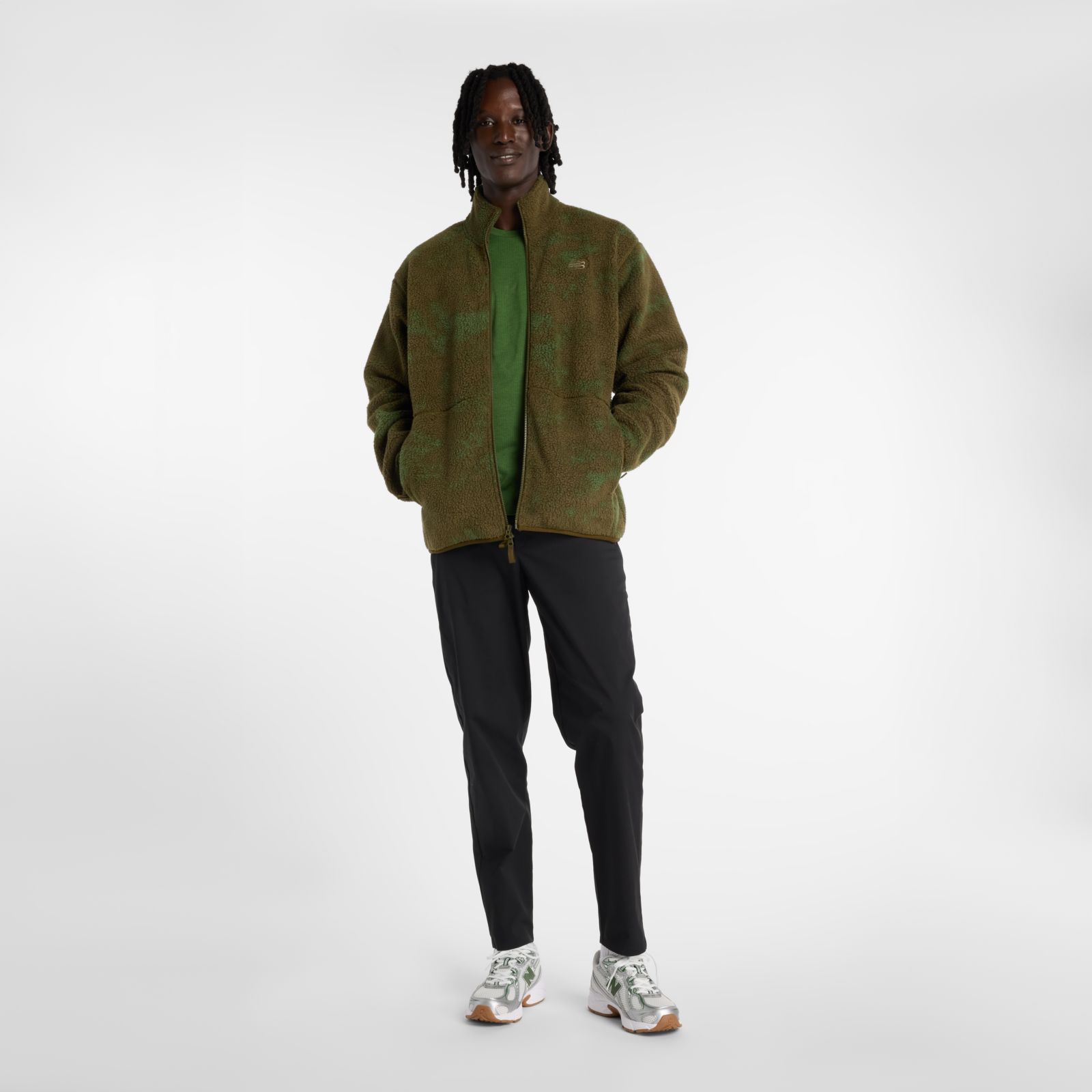 Мужские куртки New Balance High Pile Printed Jacket — фото 2