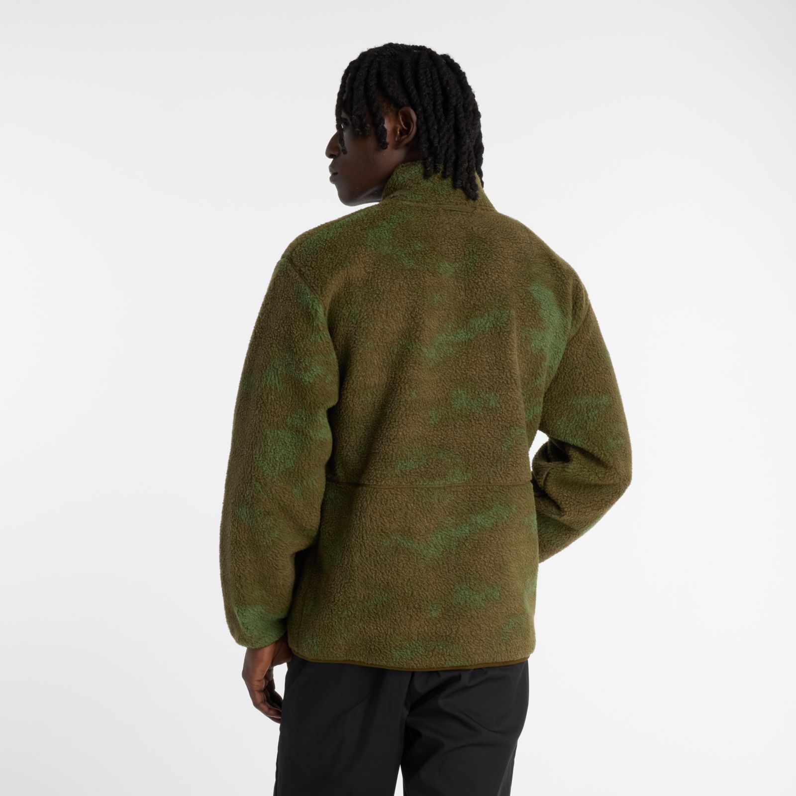 Мужские куртки New Balance High Pile Printed Jacket — фото 4