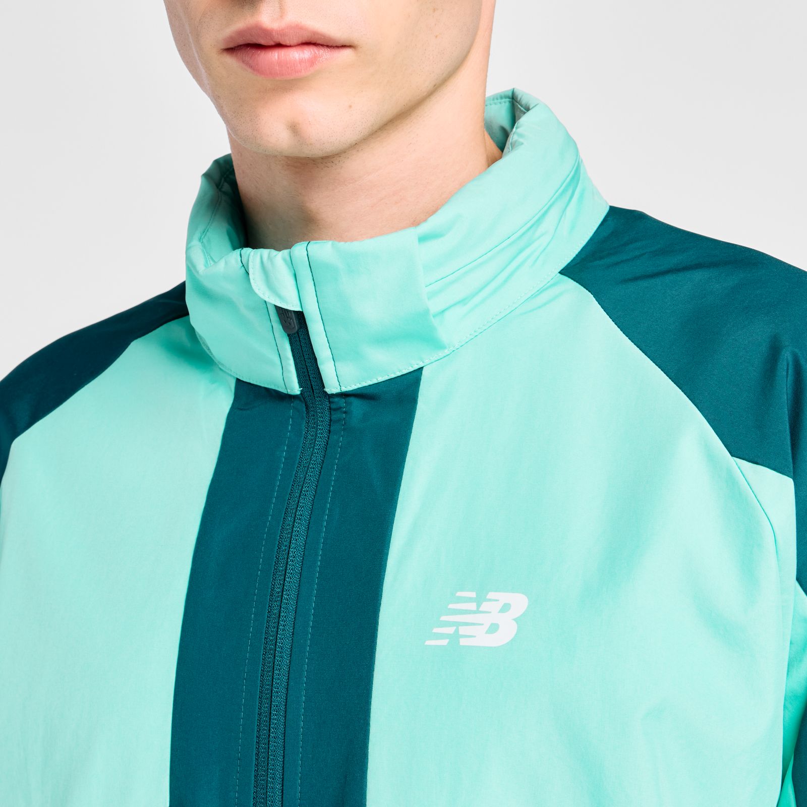 Мужские куртки New Balance Utility Woven Jacket — фото 4