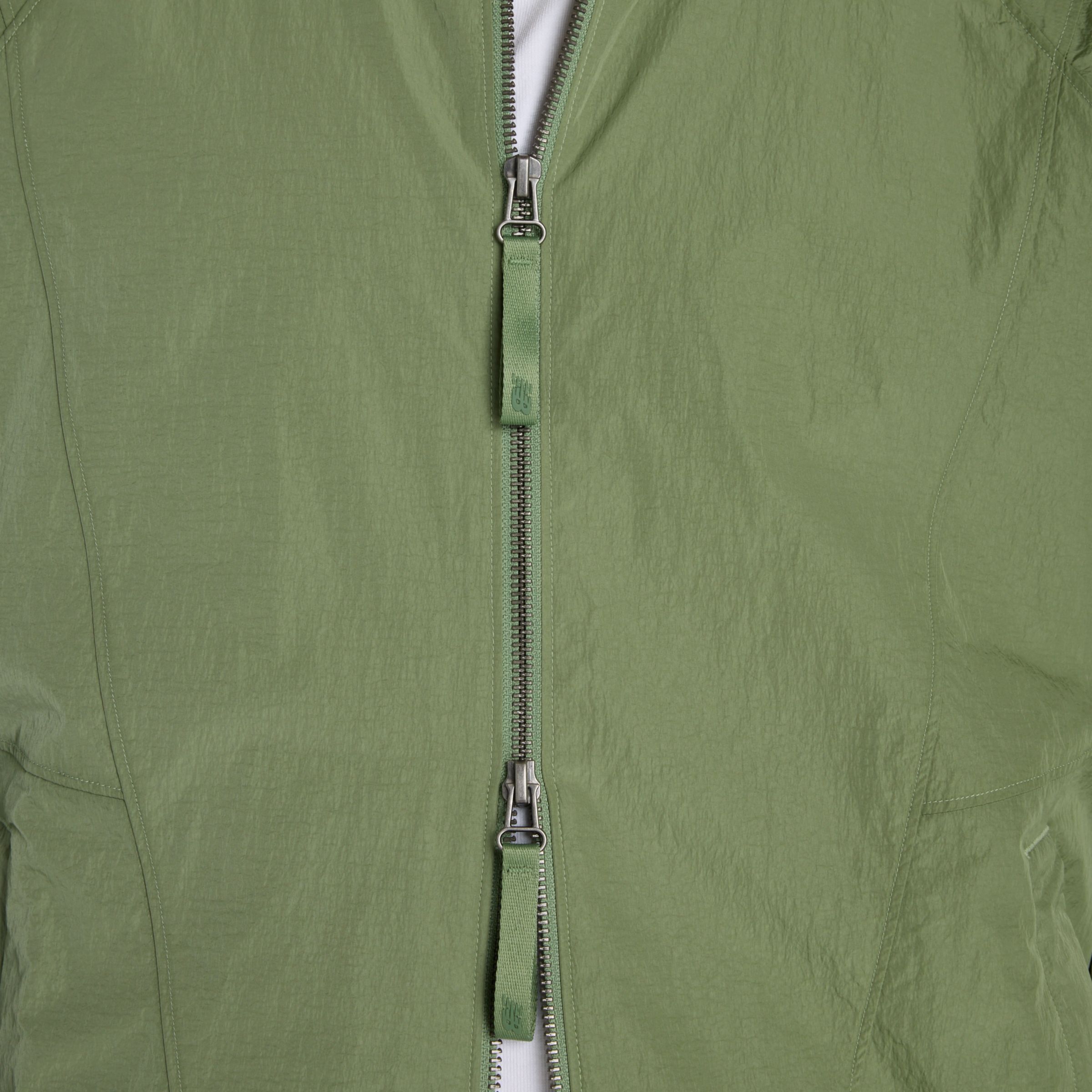 NB GREY ナイロンジャケット