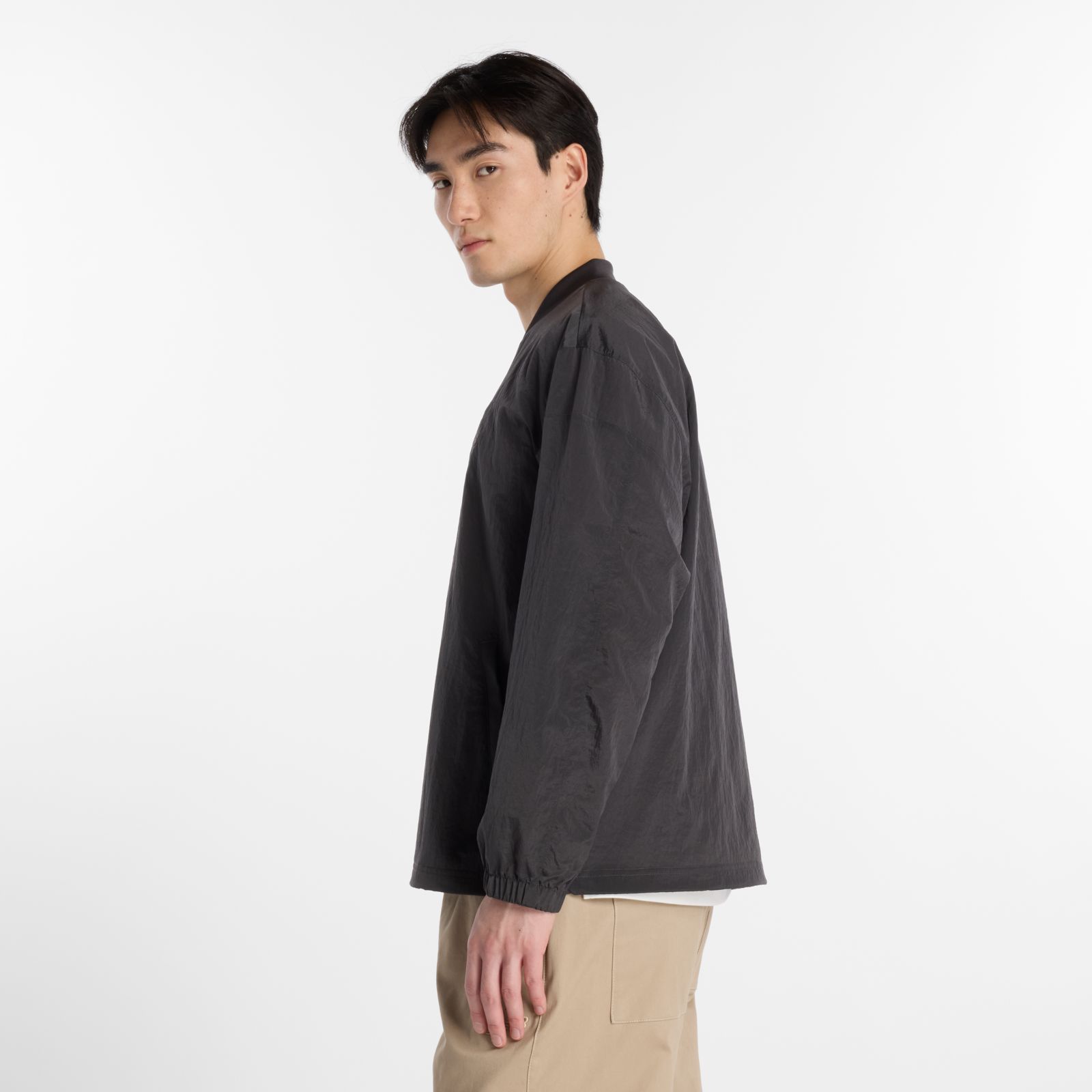 Мужские куртки New Balance Shohei Crinkle Nylon Jacket — фото 5