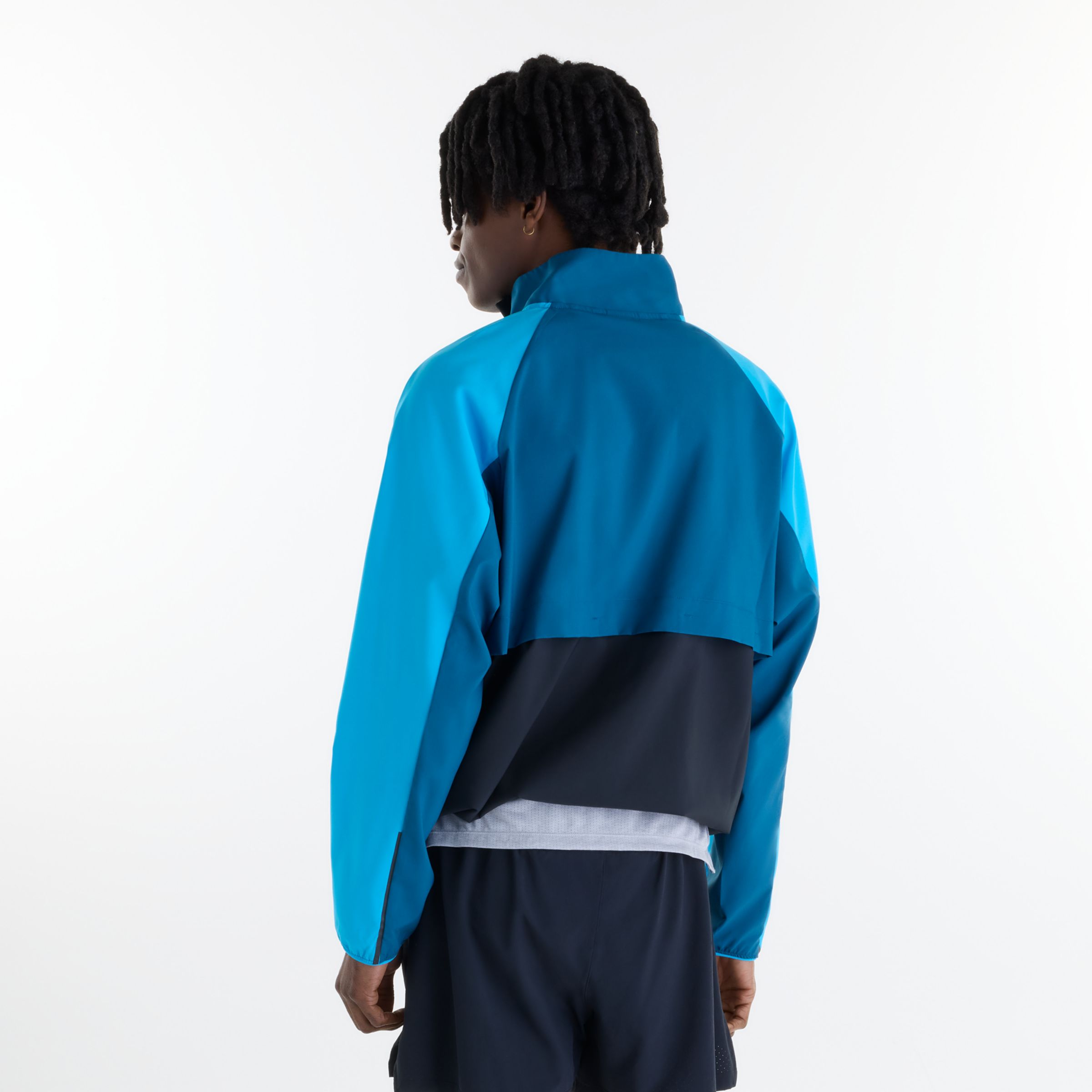 Glad is wearing size M and is 6'1"/ 185cm. Waist: 29"/74cm