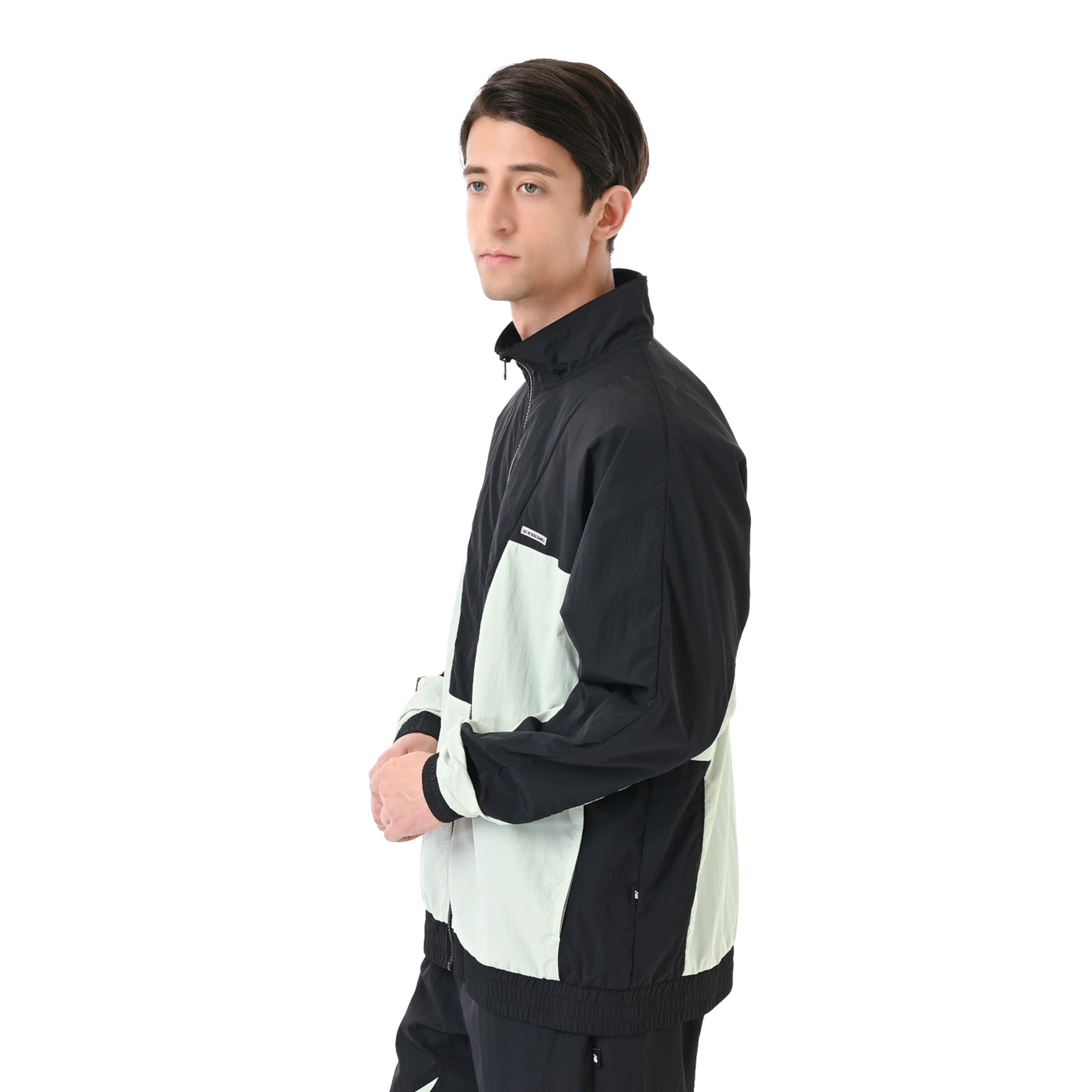 New Balance Black Out ウインドジャケット（裏メッシュ）, MJ62B1DTSRV