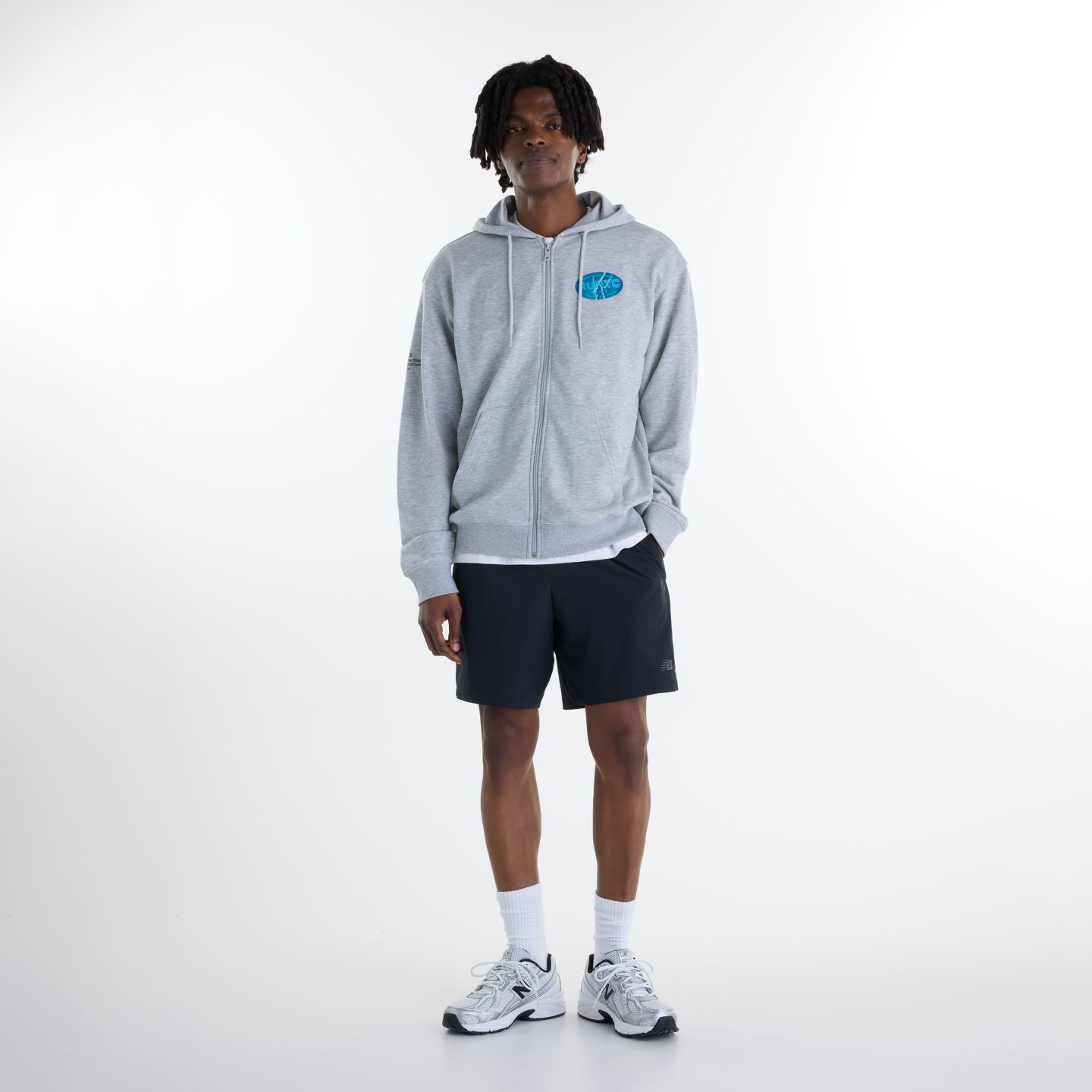 Мужские куртки New Balance NYC Marathon Sport Essentials Logo French Terry Full Zip, цвет: Серый — фото 2