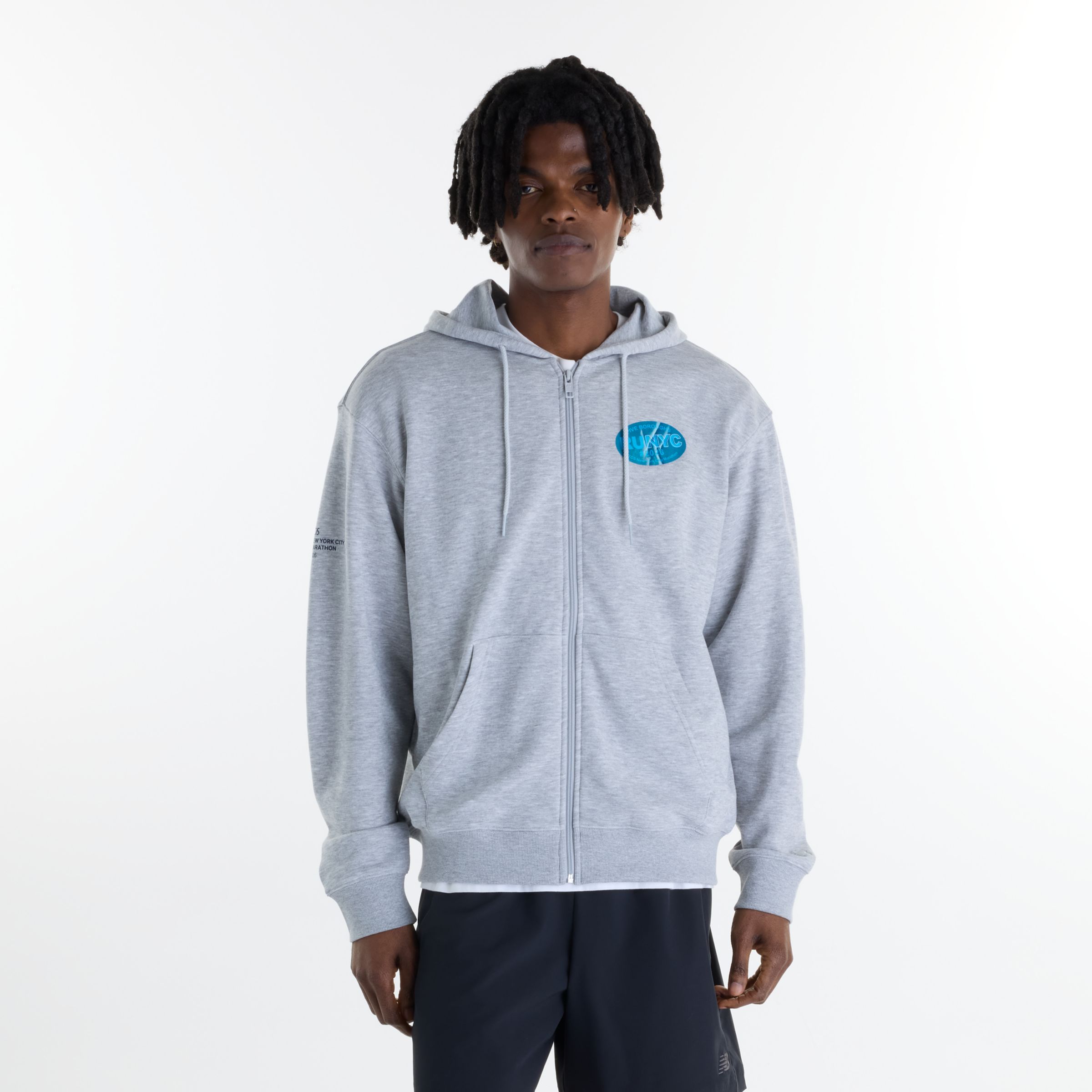 Glad is wearing size M and is 6'1"/ 185cm. Chest: 0, Waist: 29"/74cm