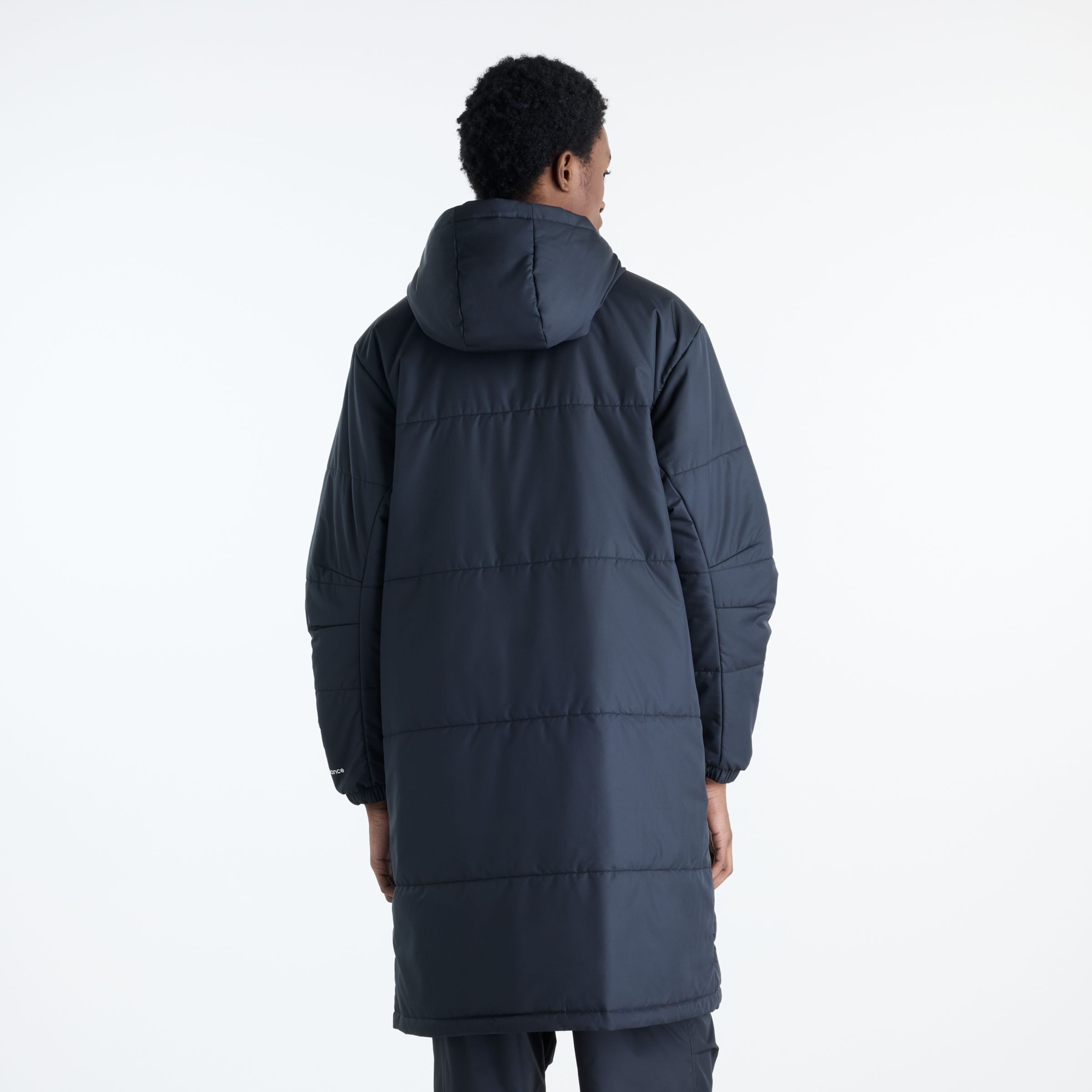 Javo is wearing size M and is 6'1"/188cm. Chest: 29.14"/74cm, Waist: 28"/71cm, Hips: 33.9"/86cm