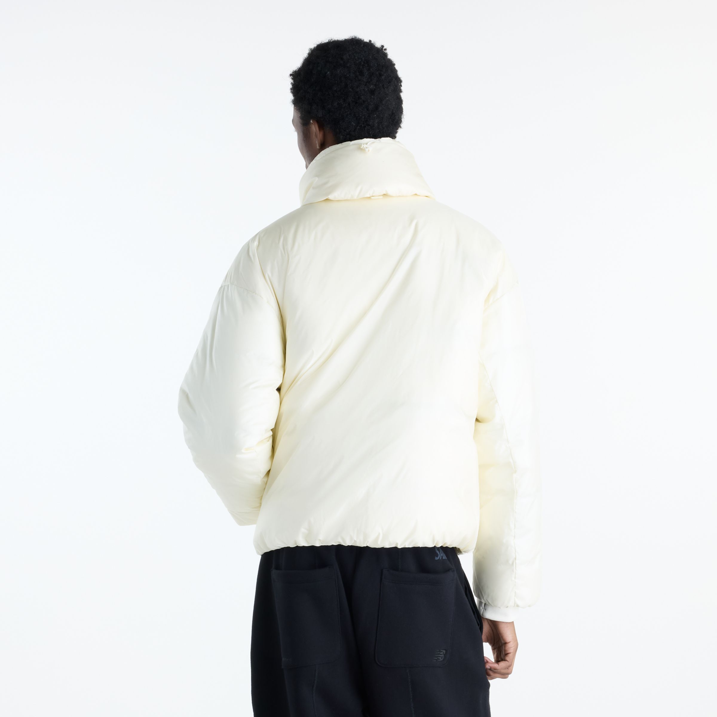 Javo is wearing size M and is 6'1"/188cm. Chest: 29.14"/74cm, Waist: 28"/71cm, Hips: 33.9"/86cm