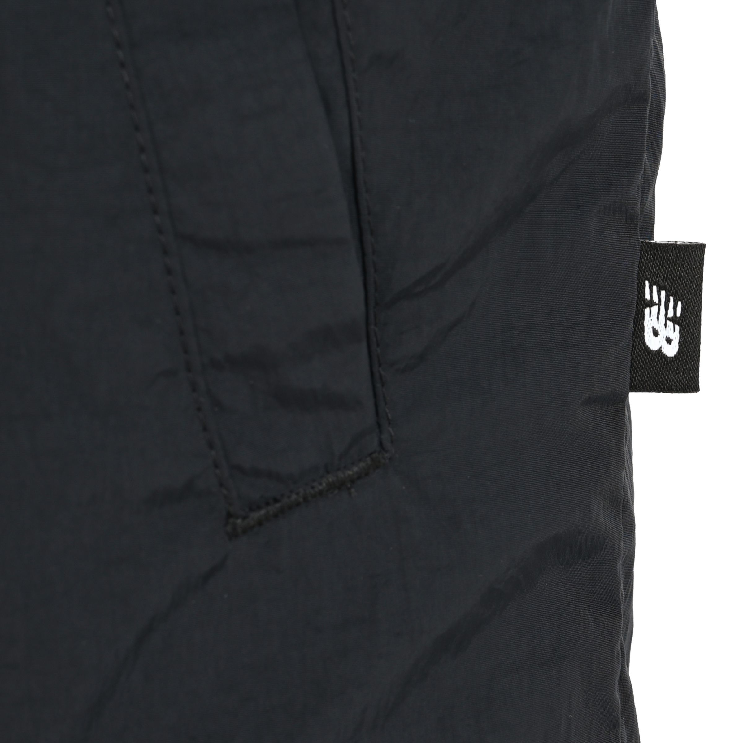 New Balance Black Out 中綿ボンバージャケット, MJ62Z8BIBK