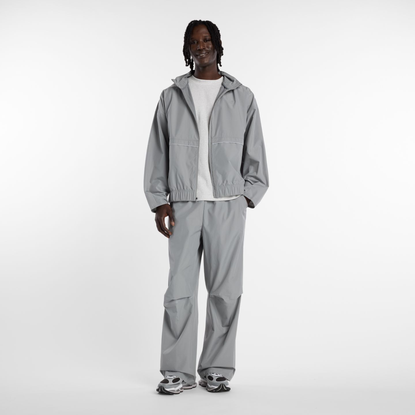 Мужская куртка New Balance Elusive Shell, цвет: Сланцевый серый — фото 4