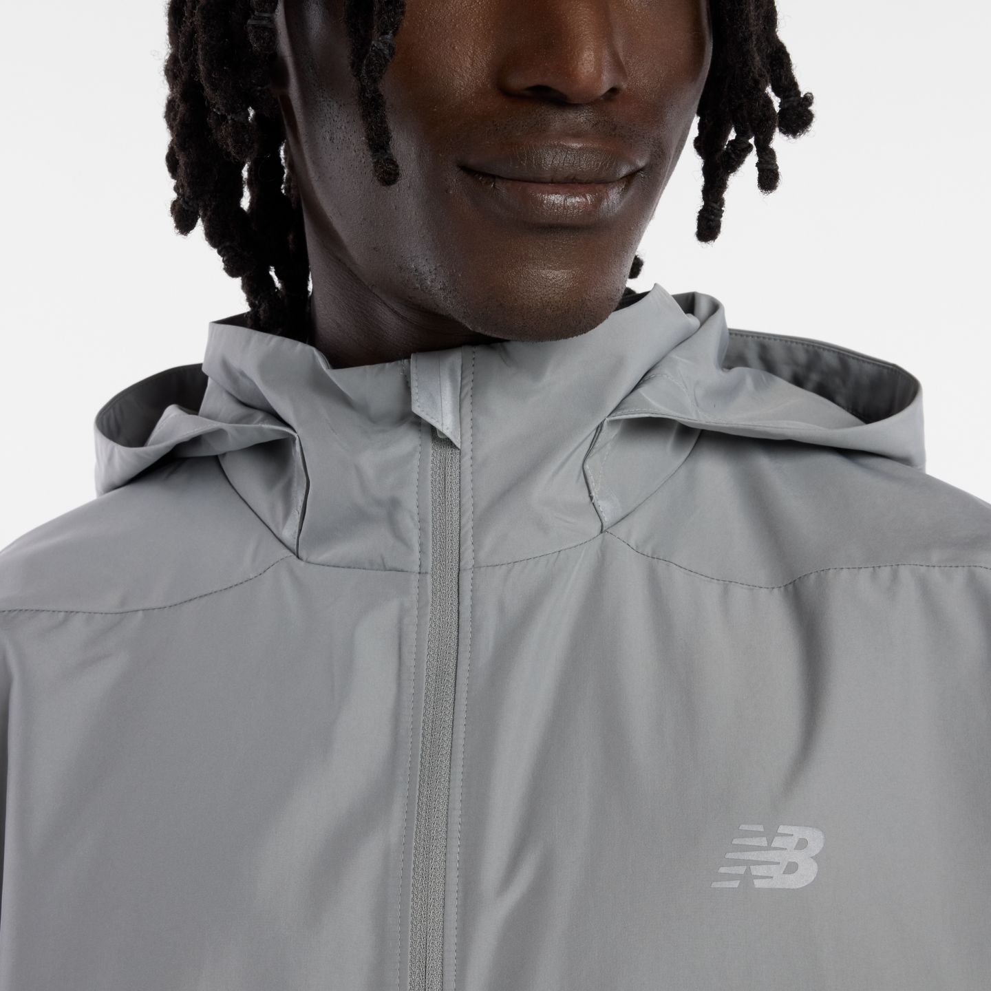 Мужская куртка New Balance Elusive Shell, цвет: Сланцевый серый — фото 5
