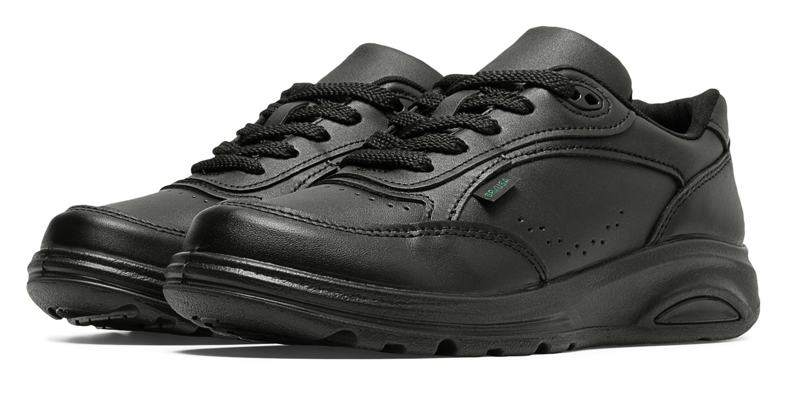 new balance mens non slip shoes