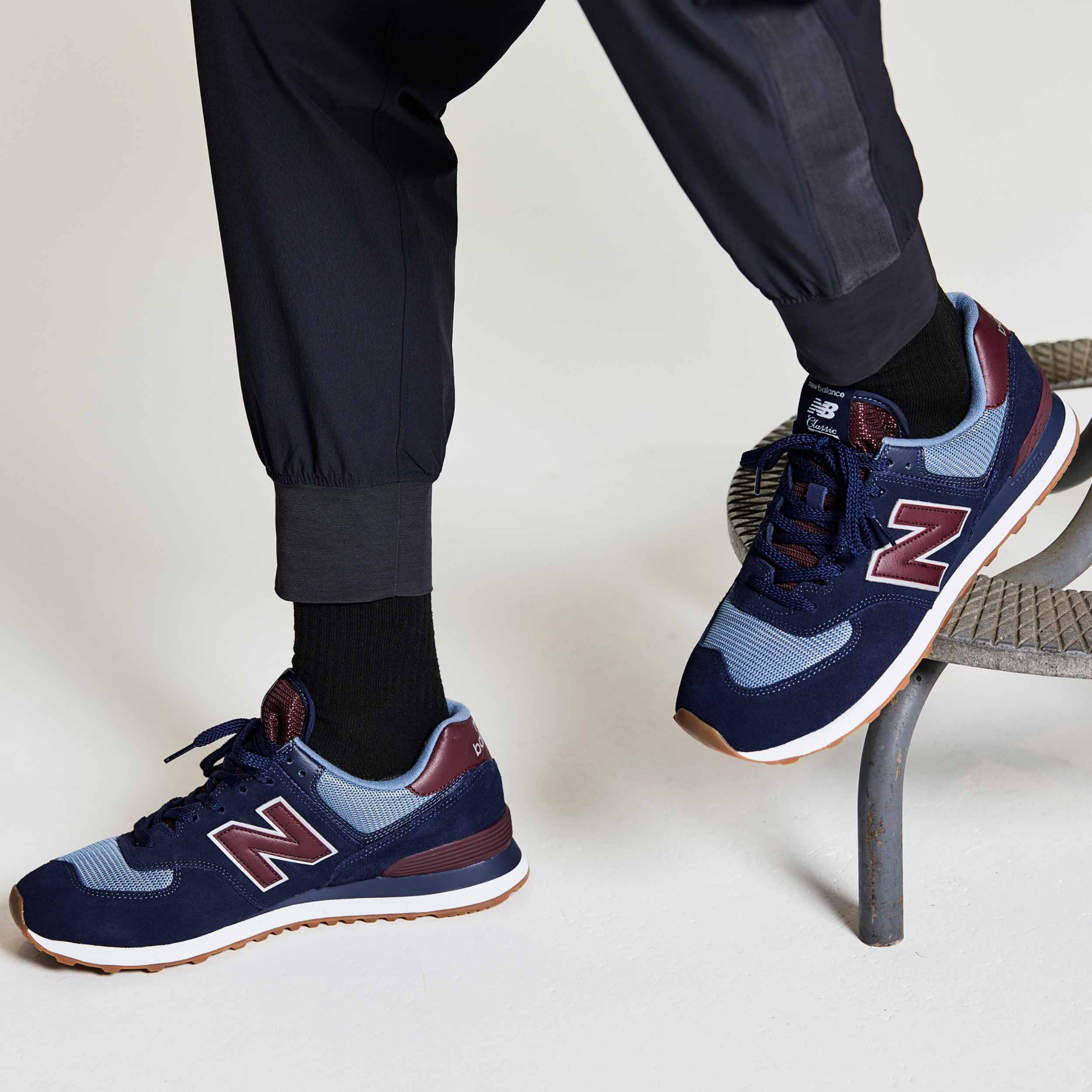 new balance 574 navy and red