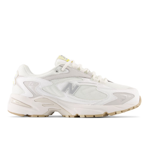 New Balance White 725v1 Sneakers In White/yellow/grey