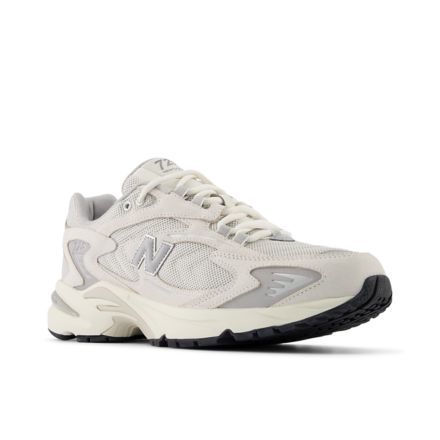 New Balance 725V1 Unisex - Sea salt / rain cloud / silver - New Balance