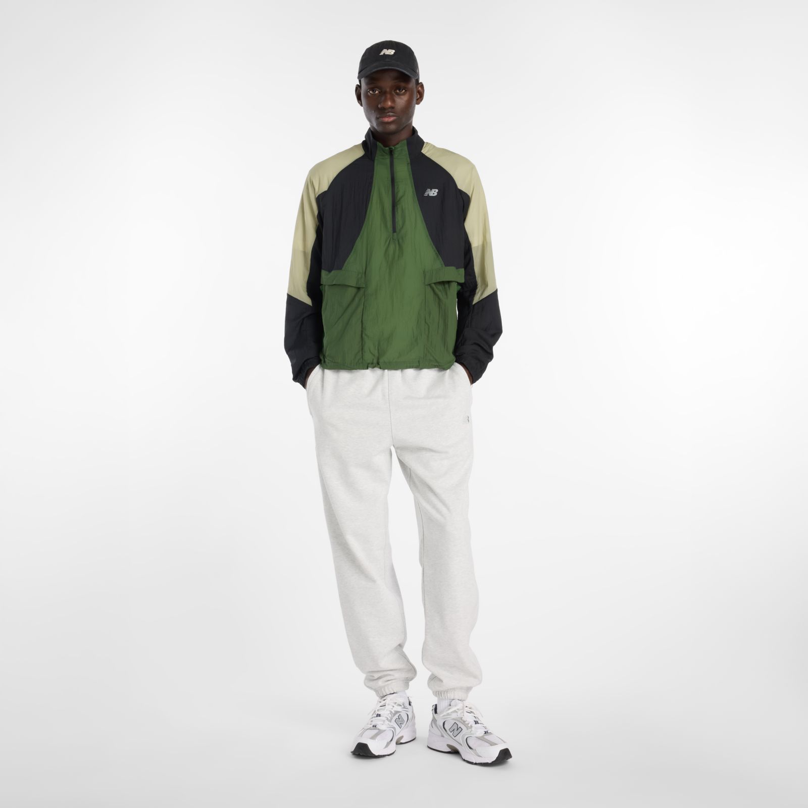 Мужские куртки New Balance Run Water Resistant Jacket — фото 2