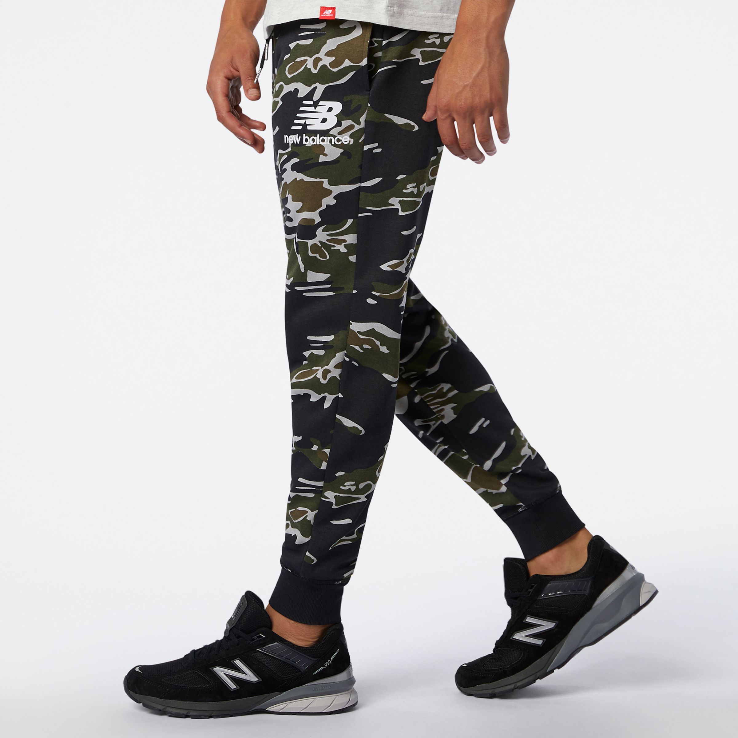 new balance essentials stacked logo sweatpant