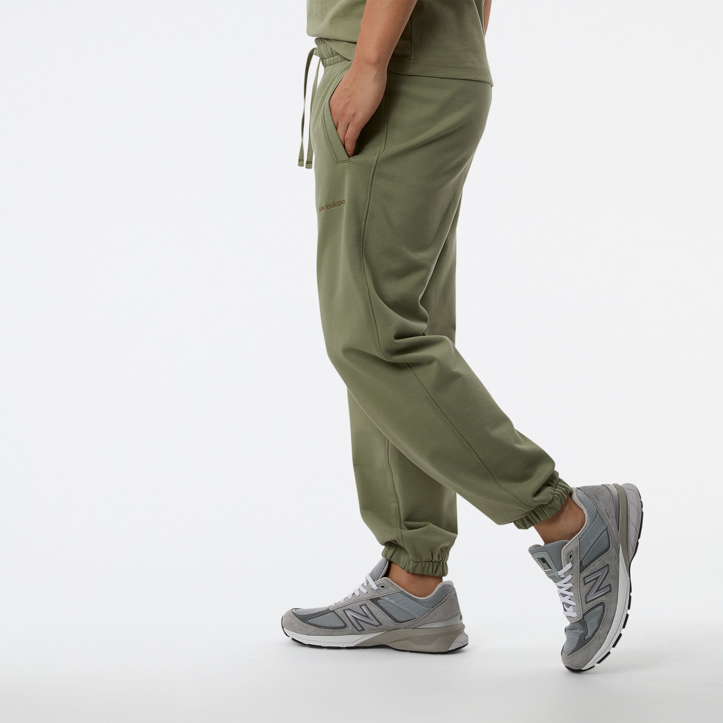 green sweatpant