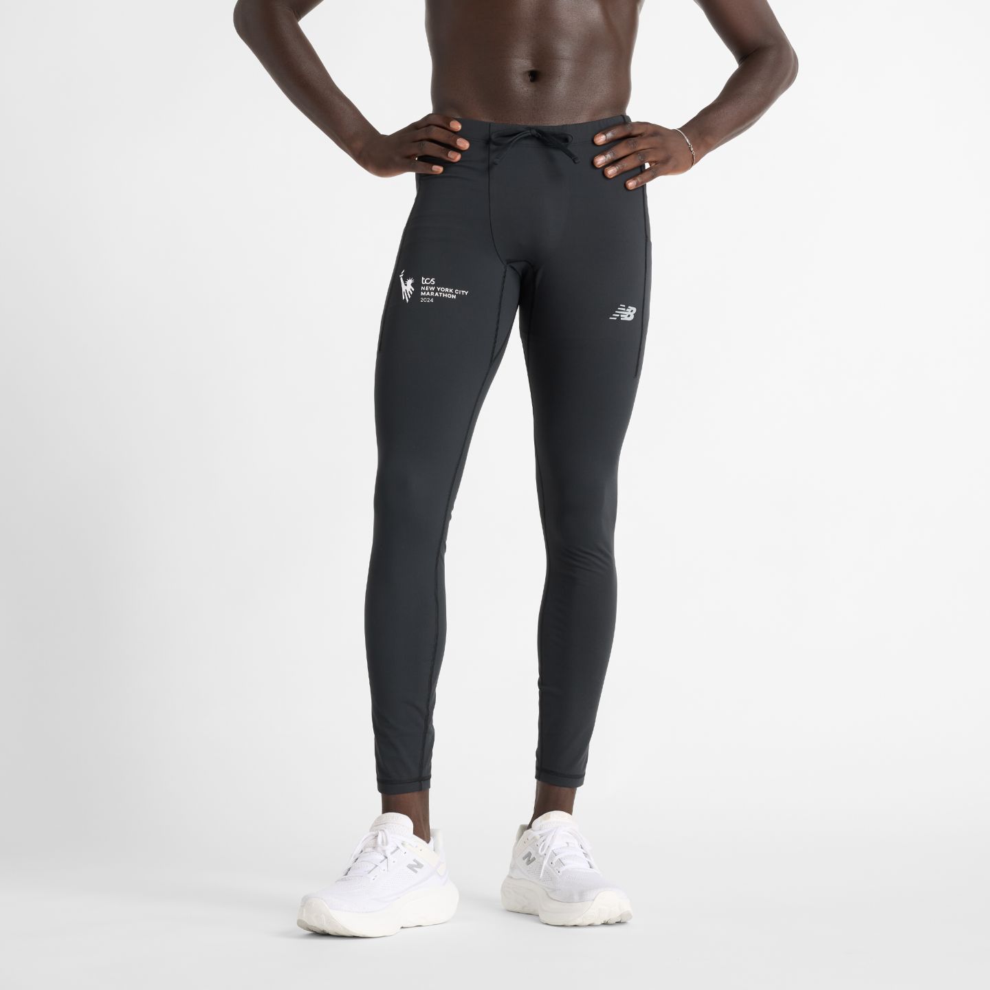 Мужские брюки New Balance NYC Marathon NB Sleek Pocket Tight, цвет: Чёрный — фото 1