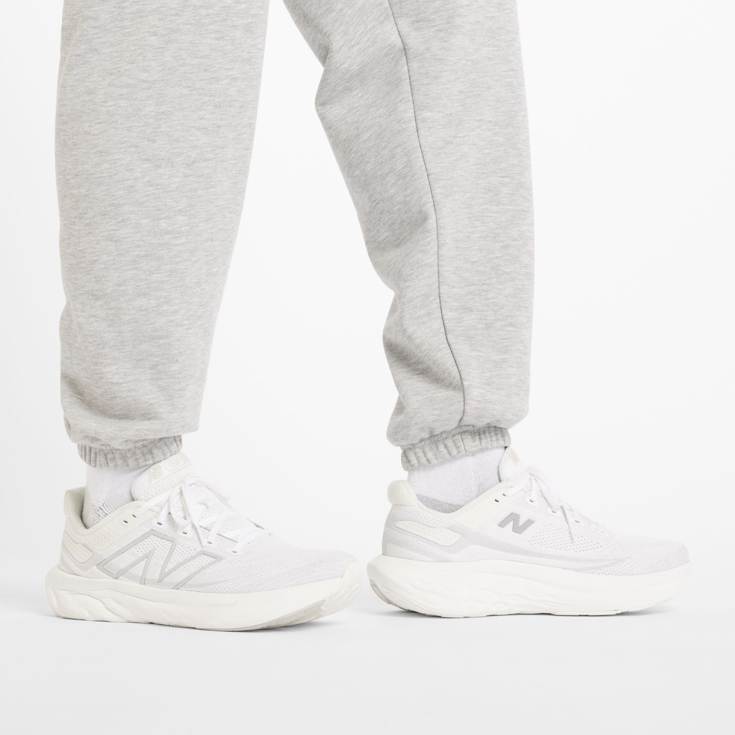 Мужские брюки New Balance NYC Marathon French Terry Jogger, цвет: Серый — фото 7