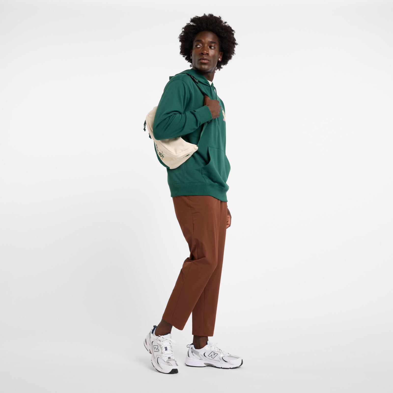 Мужские брюки New Balance Athletics Ripstop Standard Tapered Pant 28" — фото 2