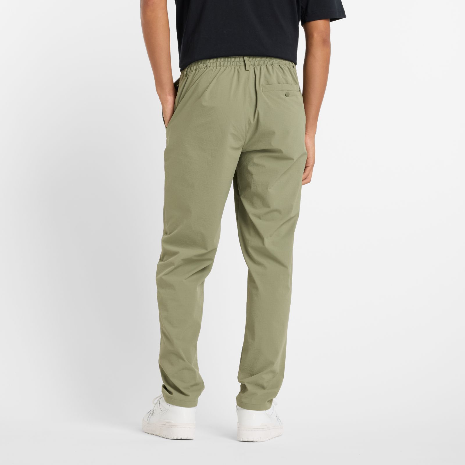 Мужские брюки New Balance Athletics Ripstop Standard Tapered Pant 30" — фото 4