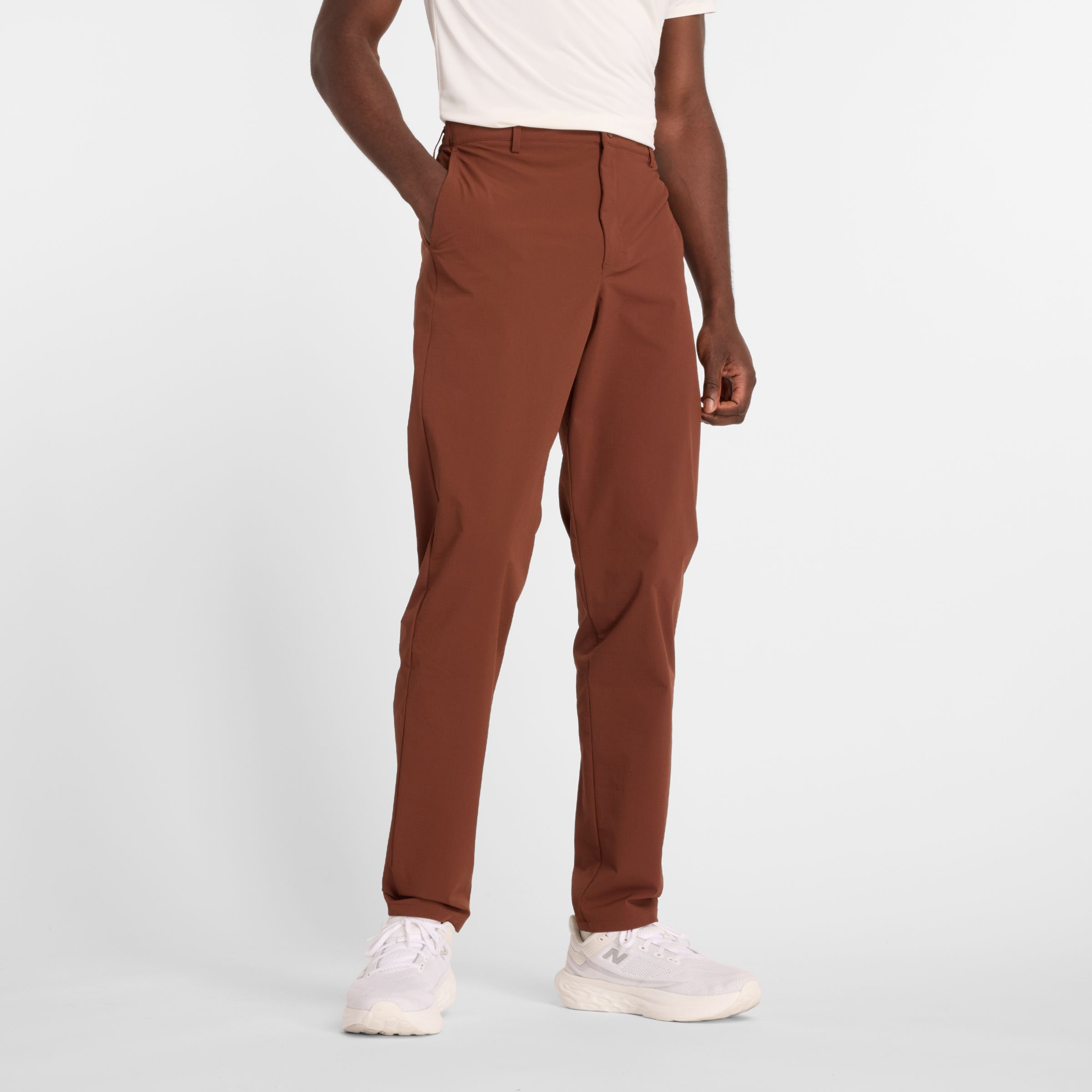 

New Balance Men's Athletics Ripstop Standard Tapered Pant 32" Brown - Brown