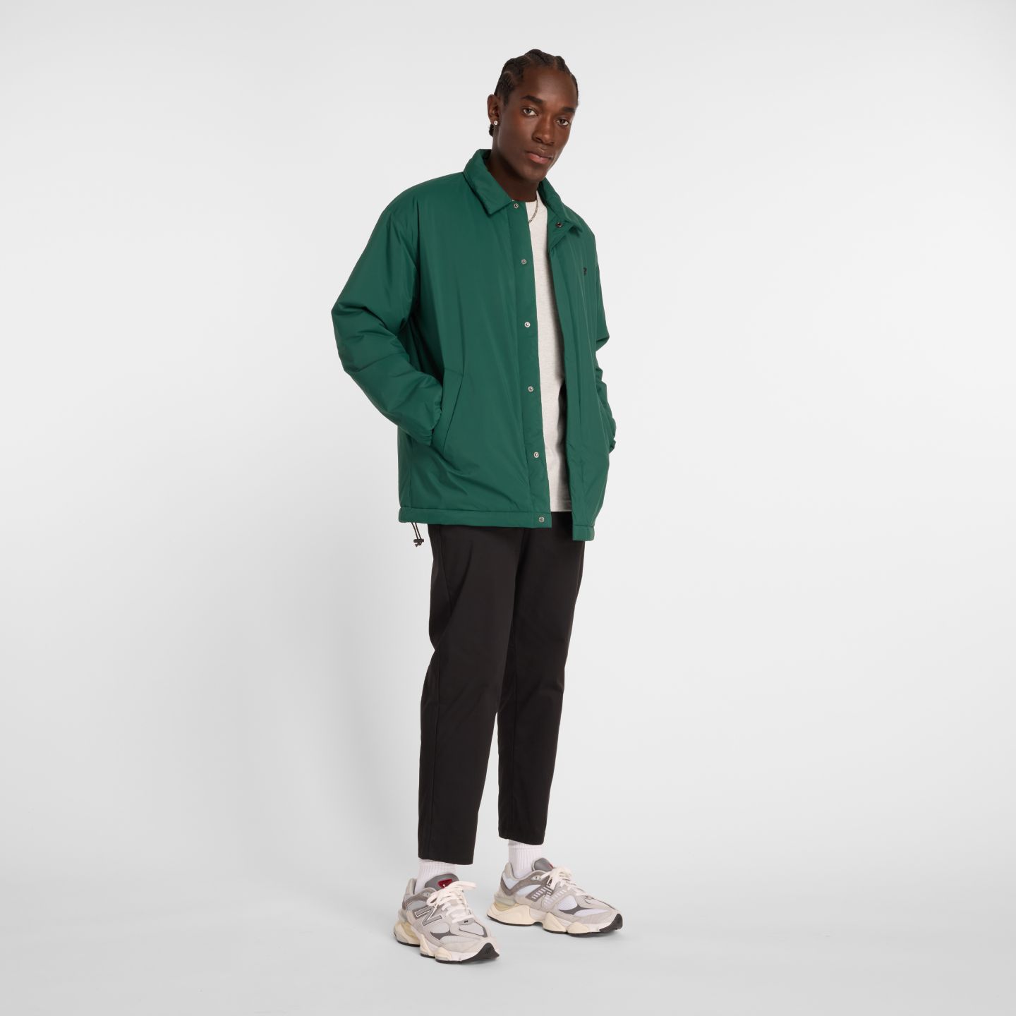 Мужские брюки New Balance Athletics Standard Tapered Pant 28", цвет: Чёрный — фото 9