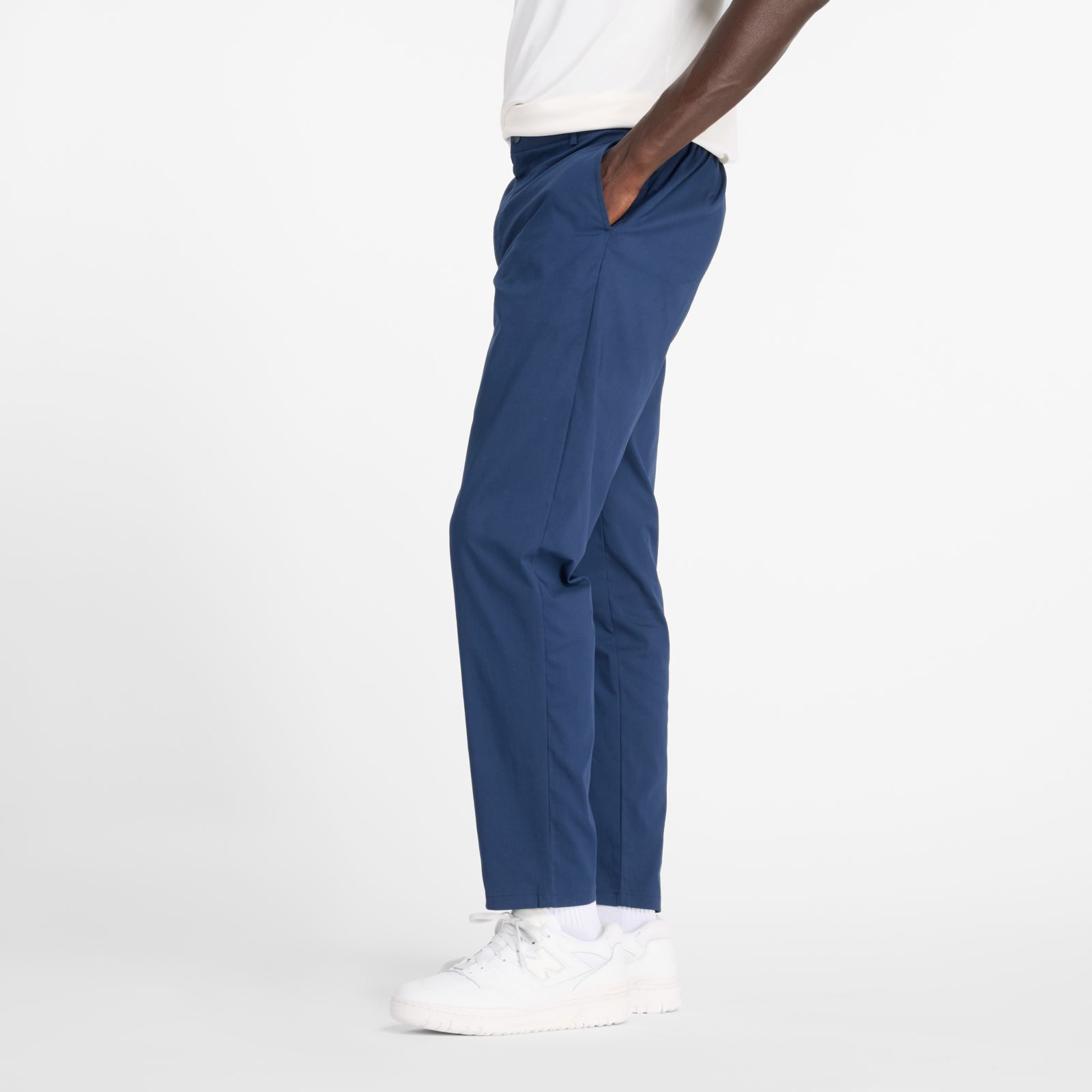 Мужские брюки New Balance Athletics Standard Tapered Pant 30" — фото 3