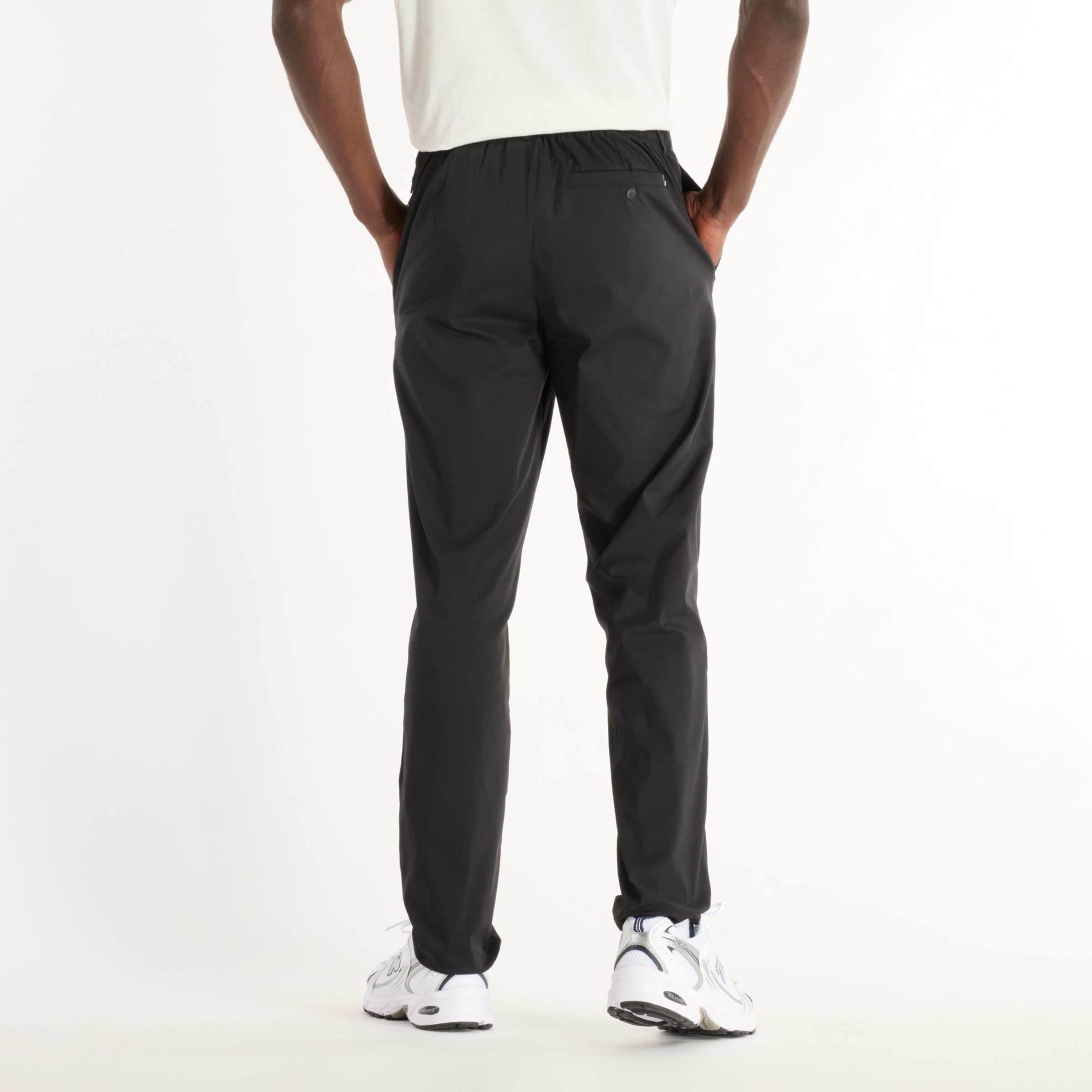 Athletics Standard Tapered Pant 32"
