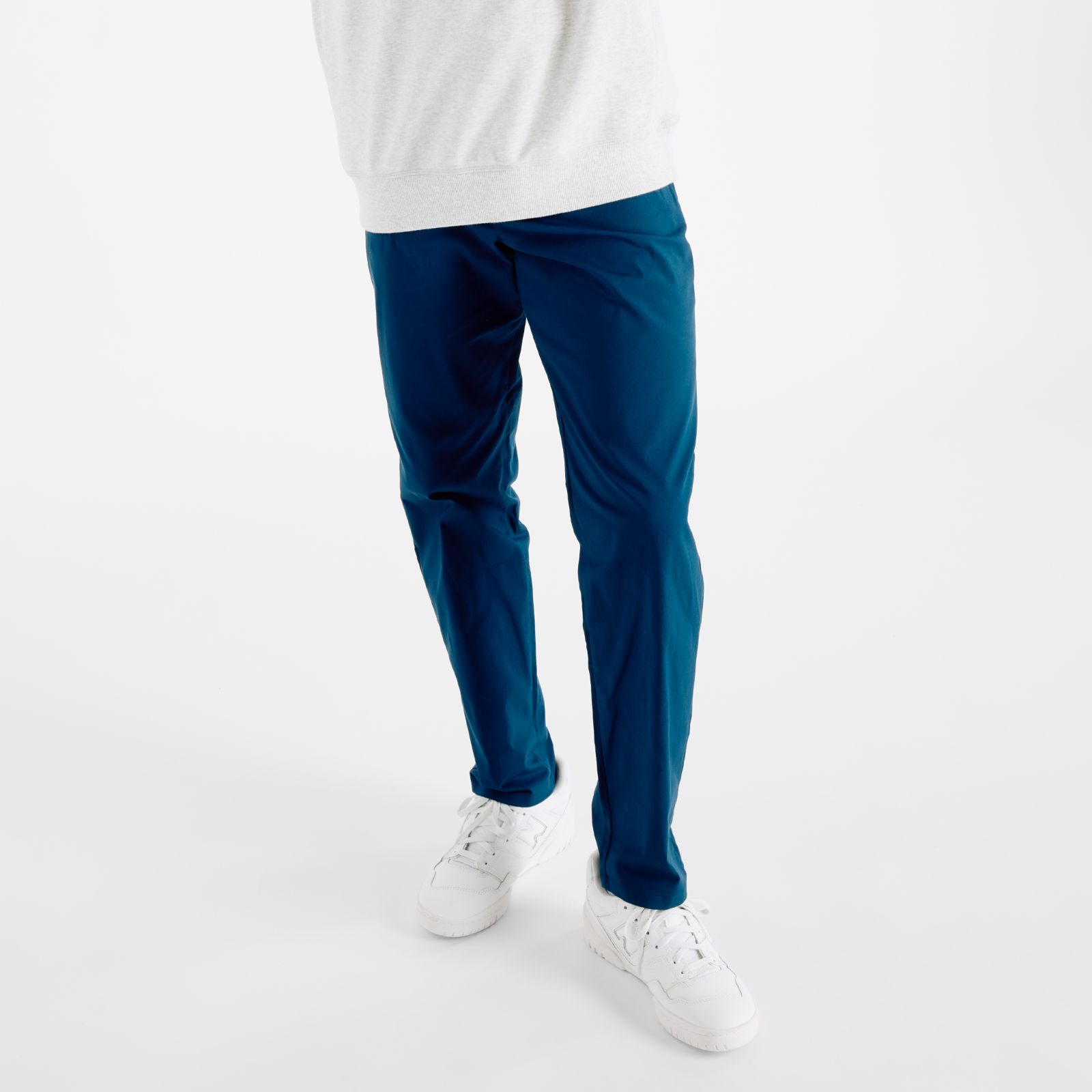 Мужские брюки New Balance Athletics Standard Tapered Pant 32" — фото 9