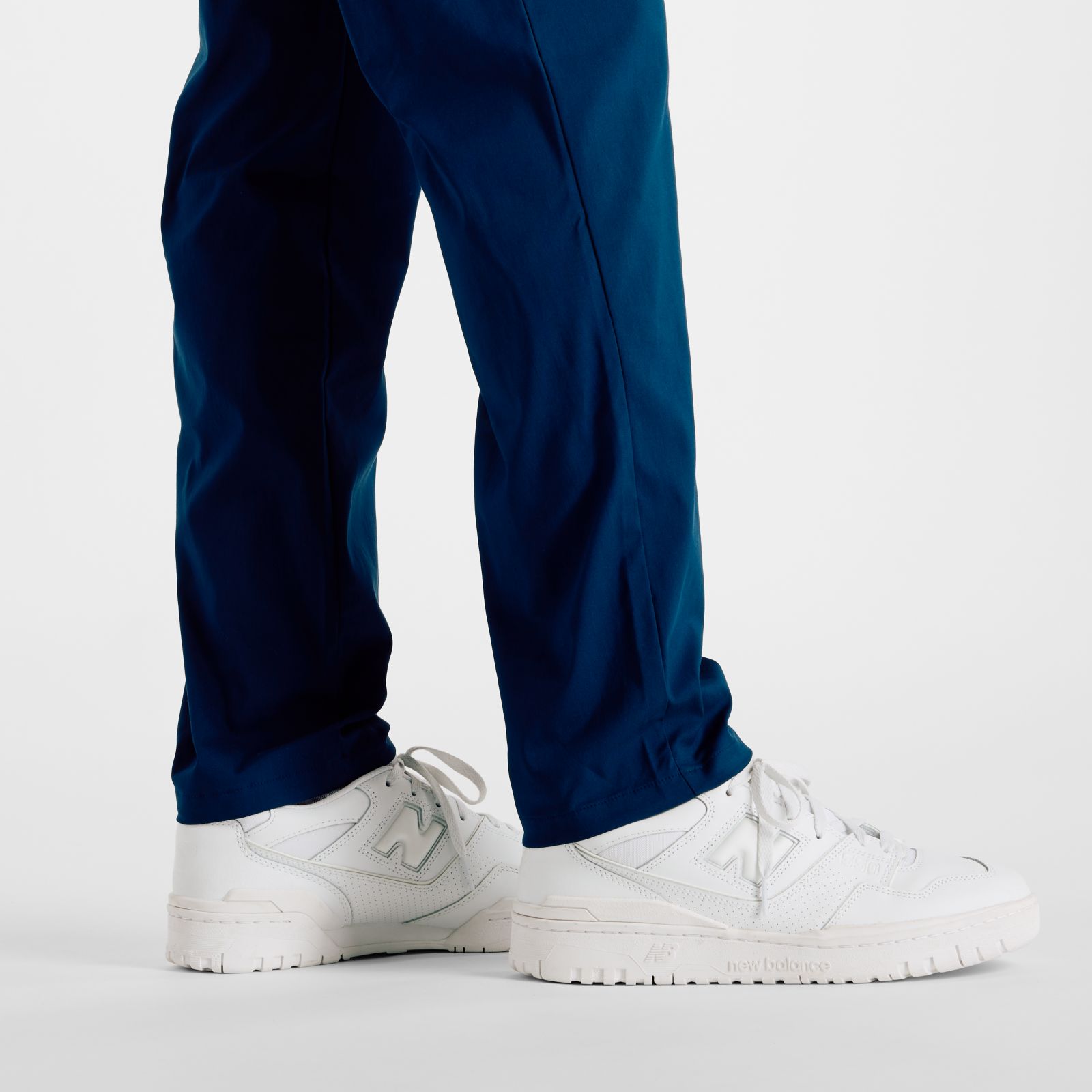 Мужские брюки New Balance Athletics Standard Tapered Pant 32" — фото 8