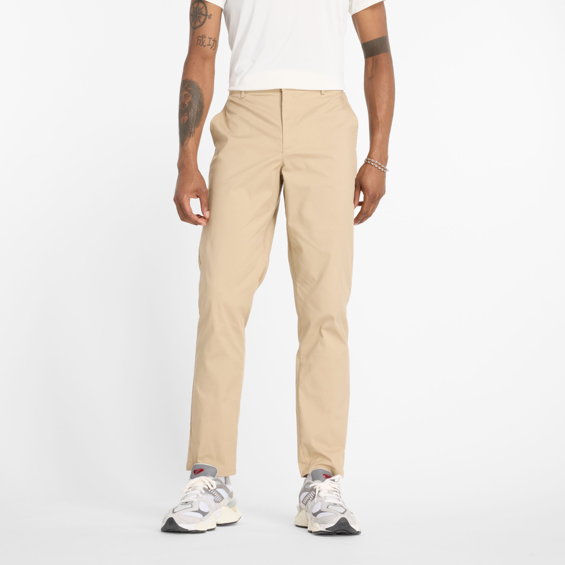 New Balance Men's Athletics Standard Tapered Pant 32" in Grey Cotton Twill, size Medium