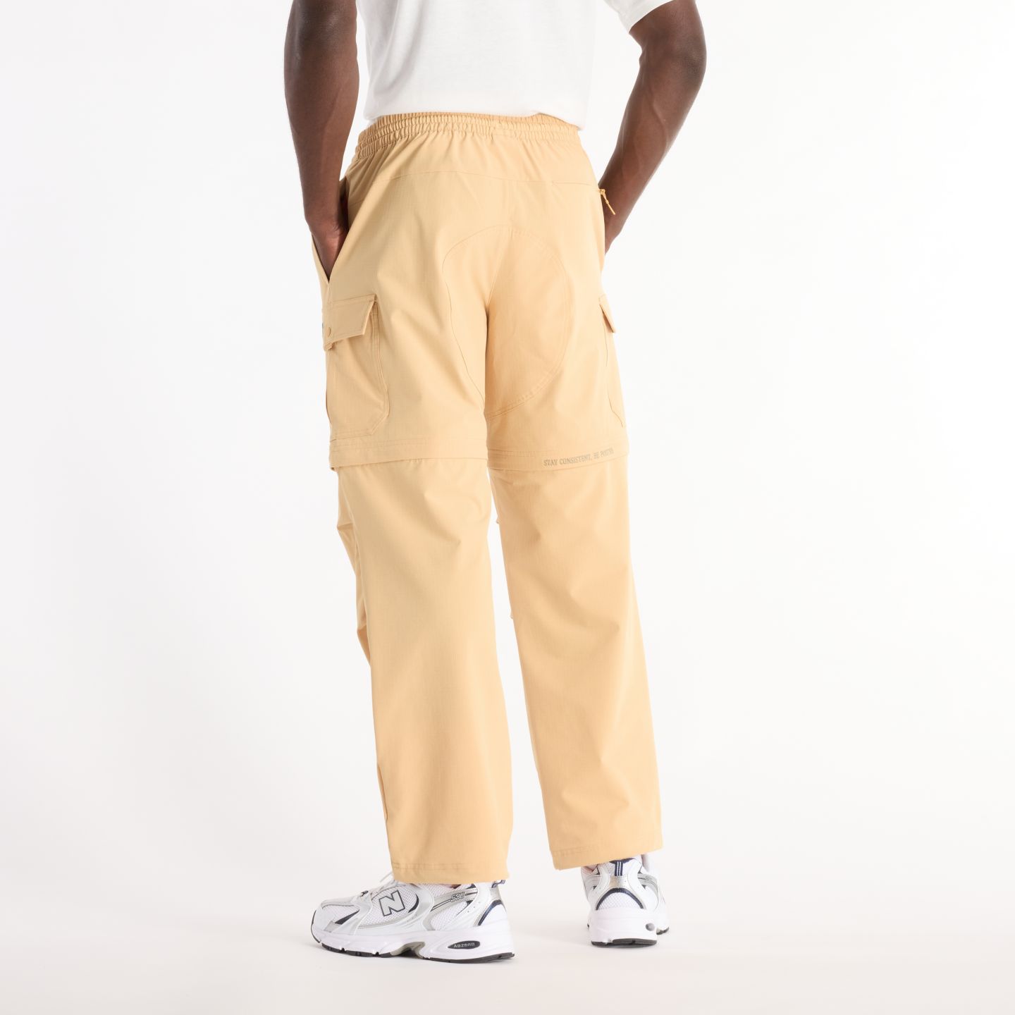 Мужские брюки New Balance Lindor Convertible Cargo Pant, цвет: Dolce — фото 5