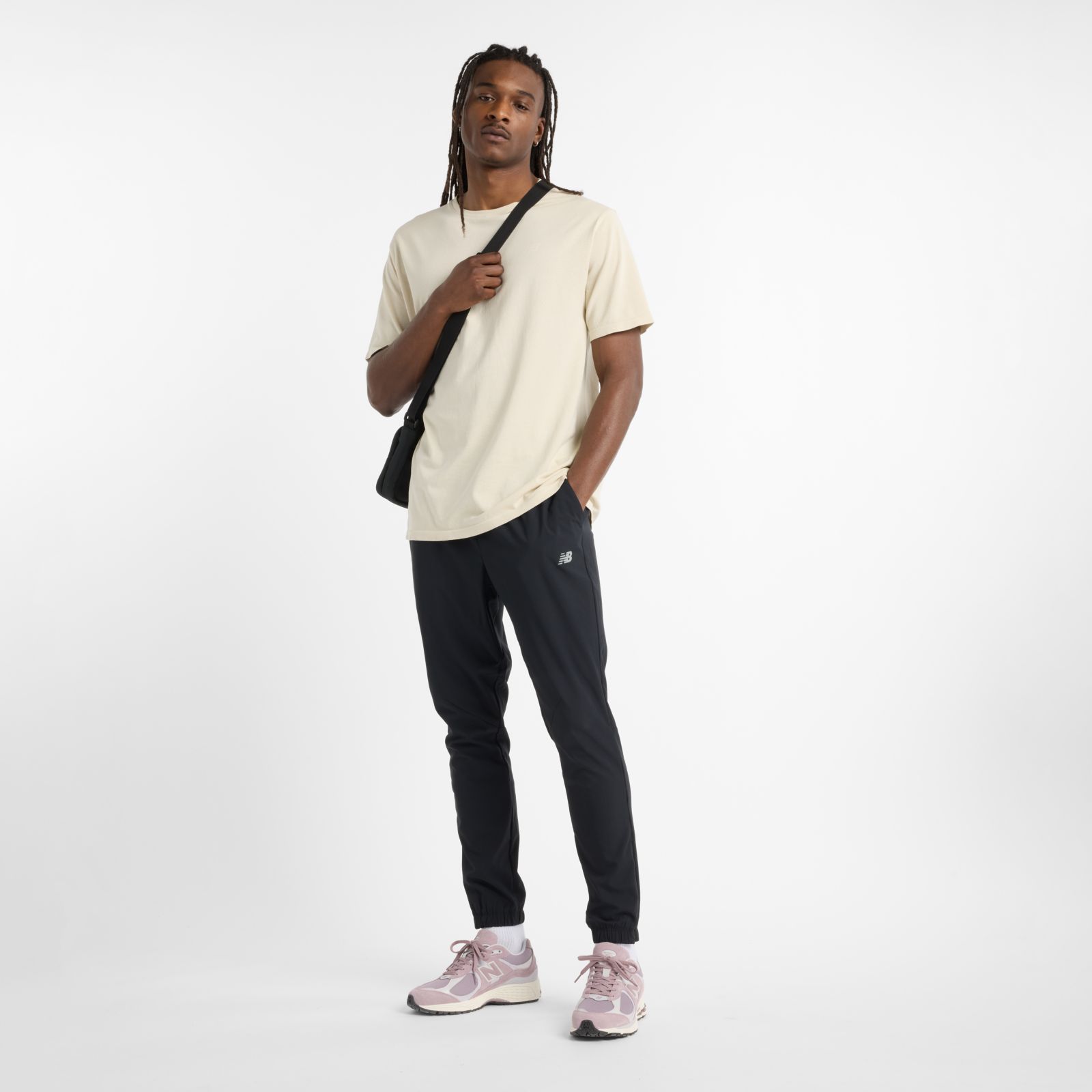 Мужские брюки New Balance AC Jogger — фото 2