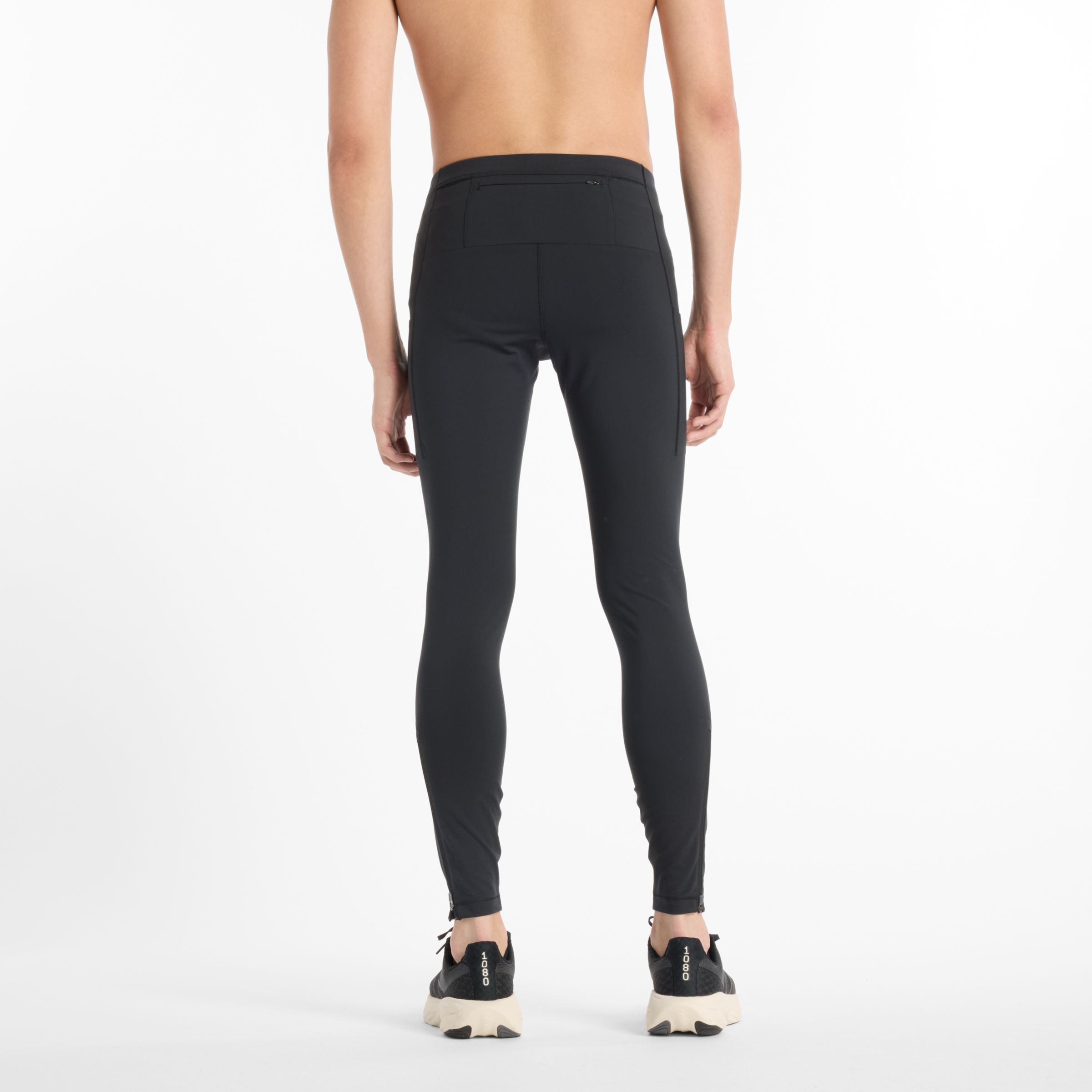 United Airlines NYC Half NB Sleek Pocket Tight