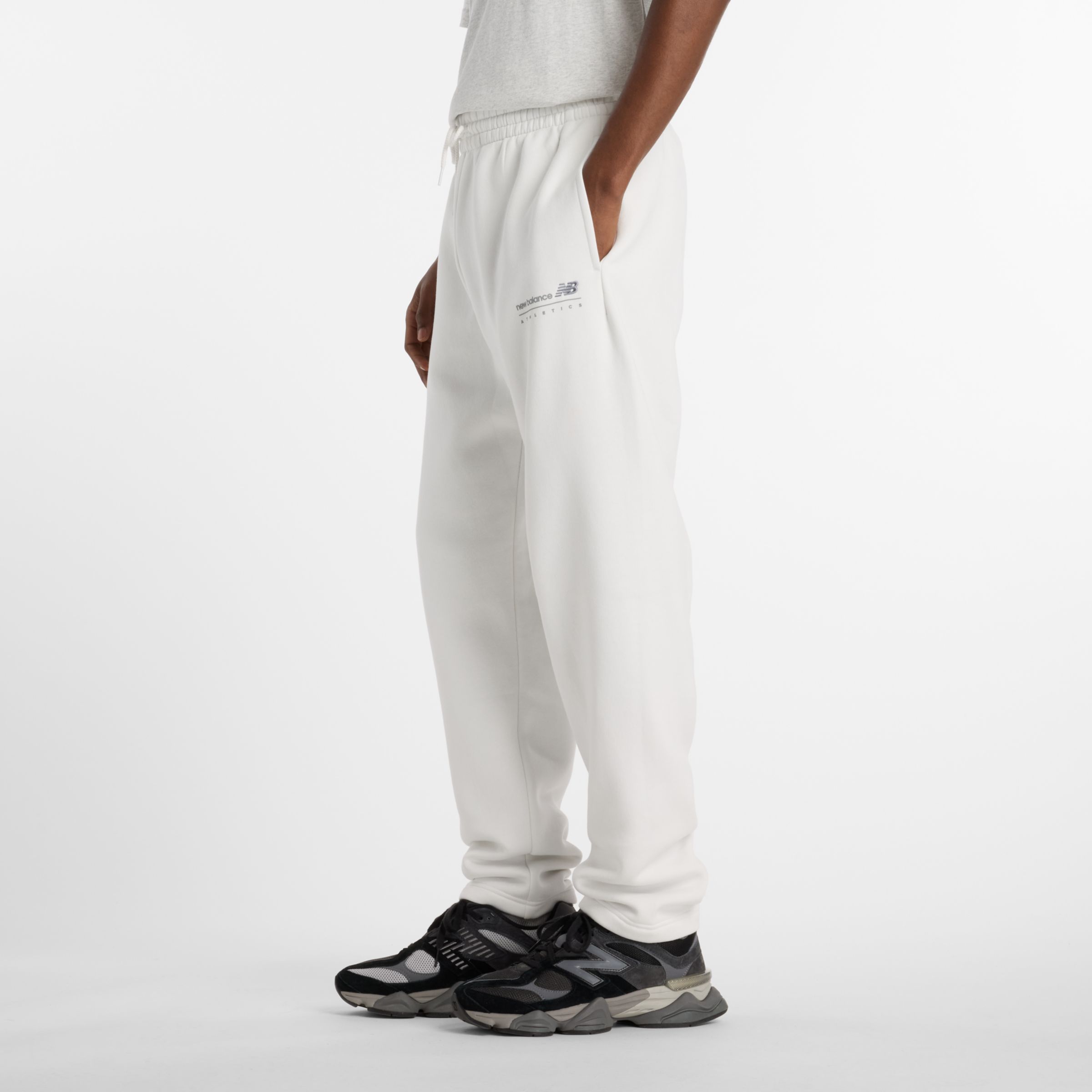 Linear Graphic Fleece Pant