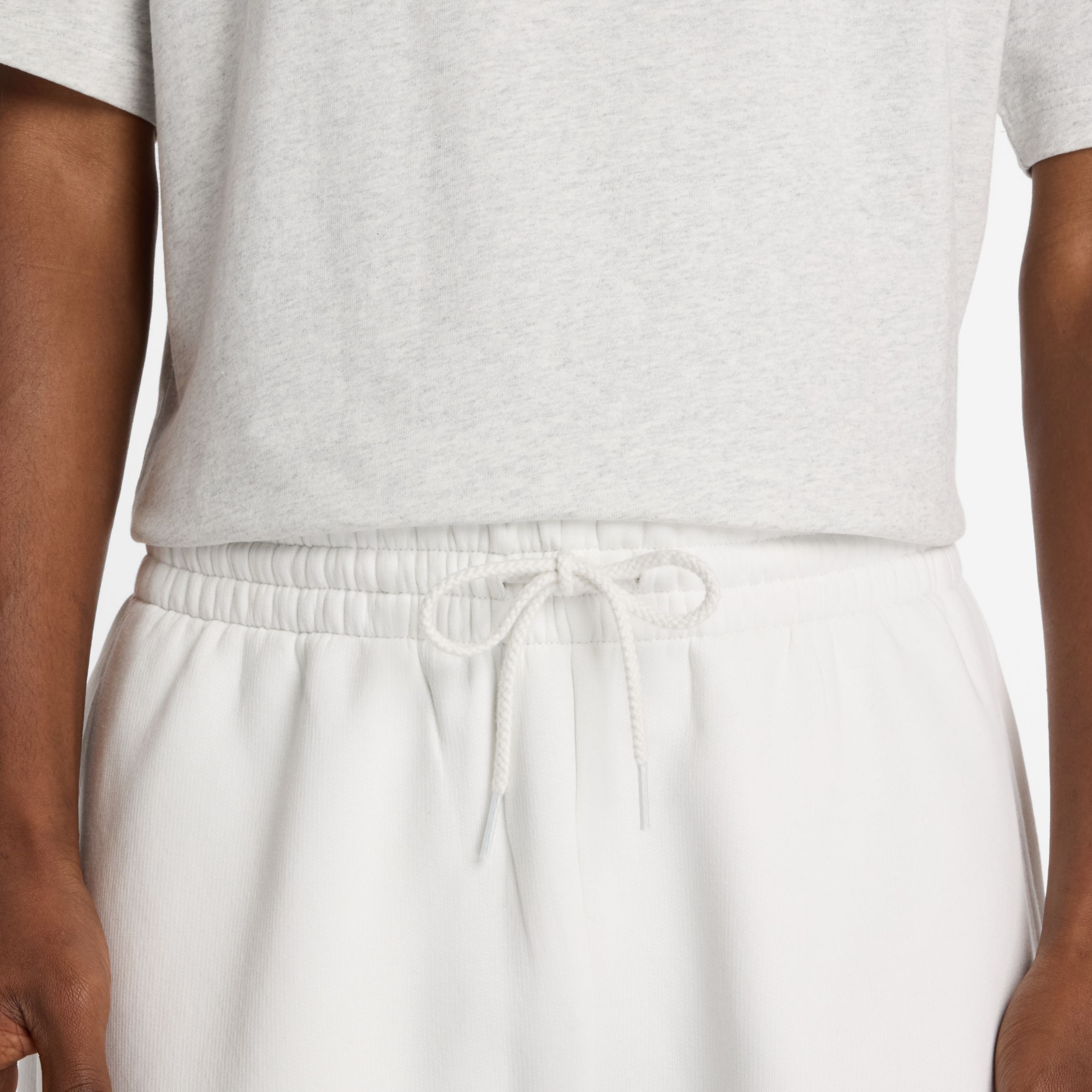 Linear Graphic Fleece Pant