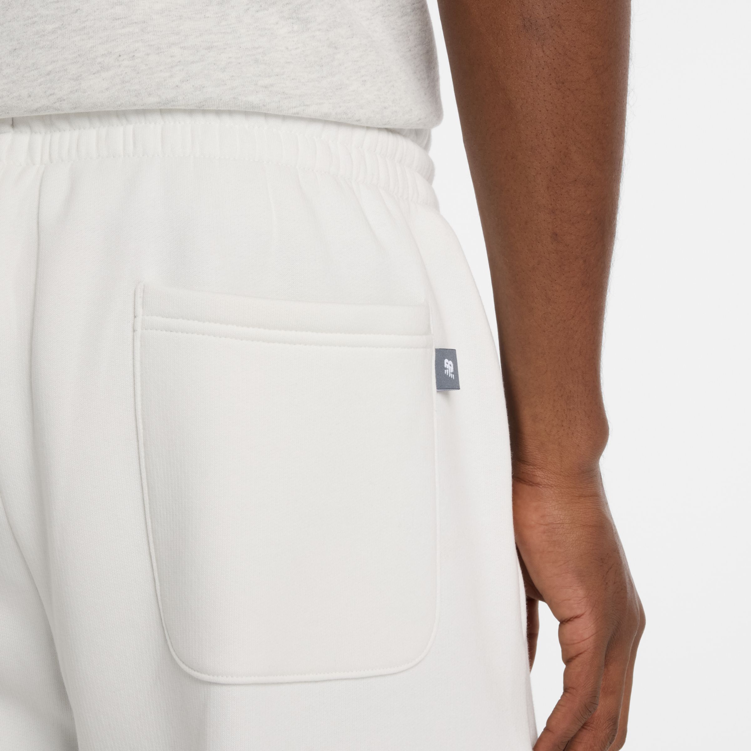 Linear Graphic Fleece Pant