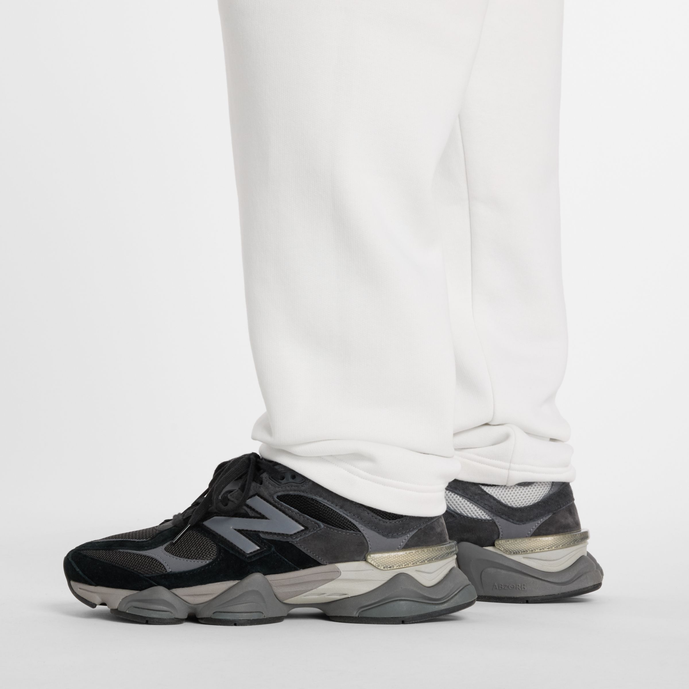 Linear Graphic Fleece Pant