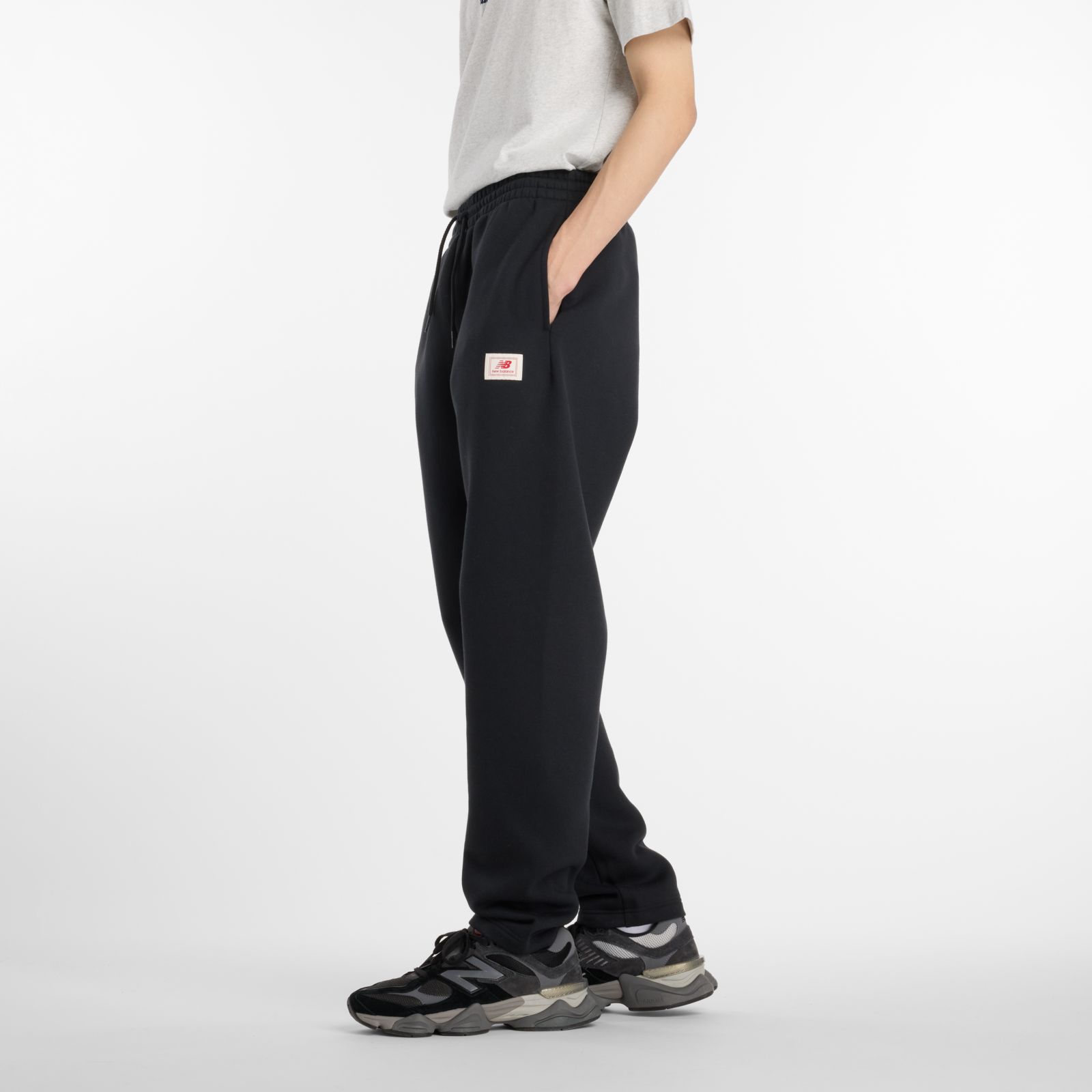 Мужские брюки New Balance Woven Label Pant — фото 3