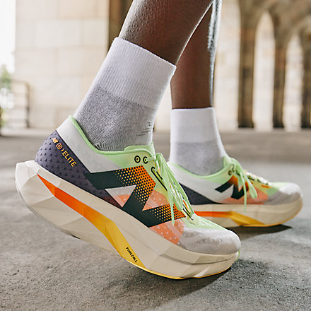 Men's FuelCell SuperComp Elite v4 Shoes - New Balance Men's FuelCell SuperComp Elite v4 Shoes - New Balance