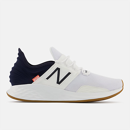 New Balance men's panelled sneakers