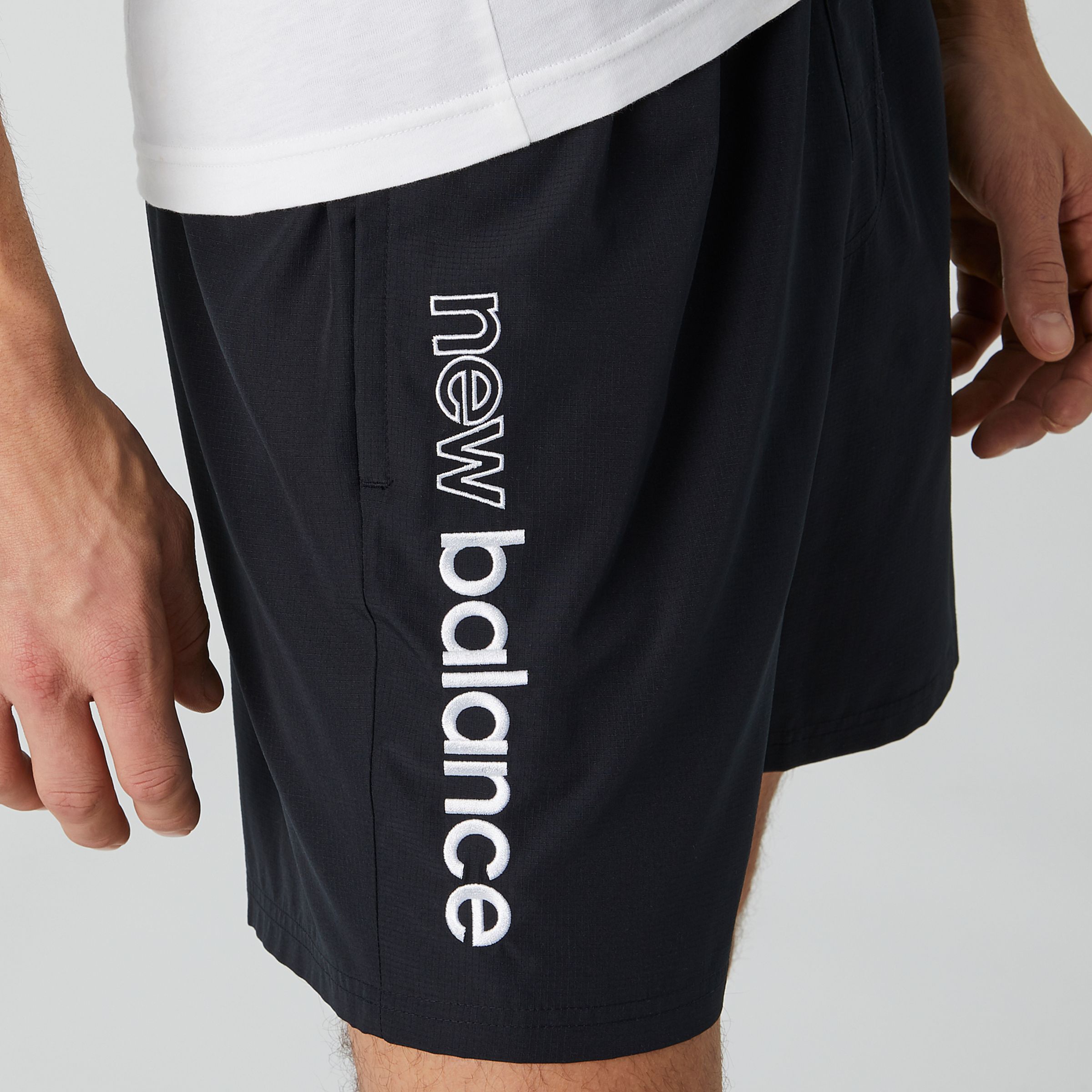 nb athletics wind short