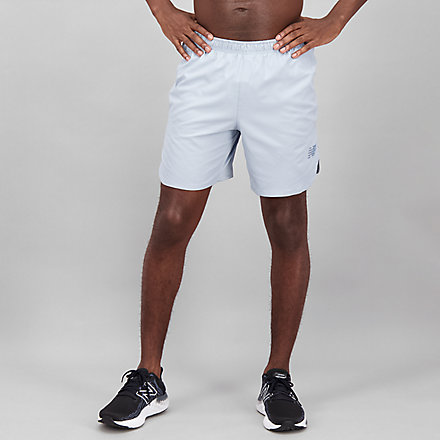 Simon Okullu is wearing size M and is 5'11"/180cm. Chest: 38"/96cm, Waist: 30"/76cm, Hips: 36"/91cm image number null