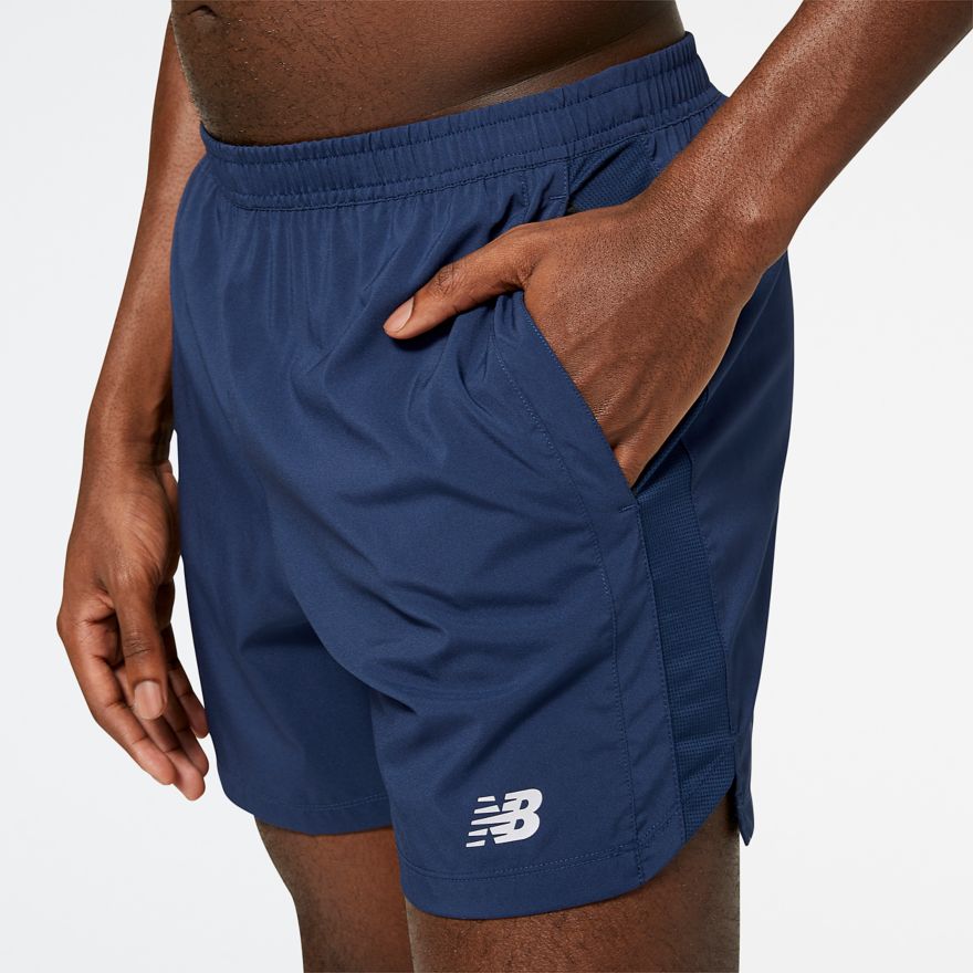 Shorts New Balance Accelerate 5 Masculino - Grafite - Joinville Sportcenter