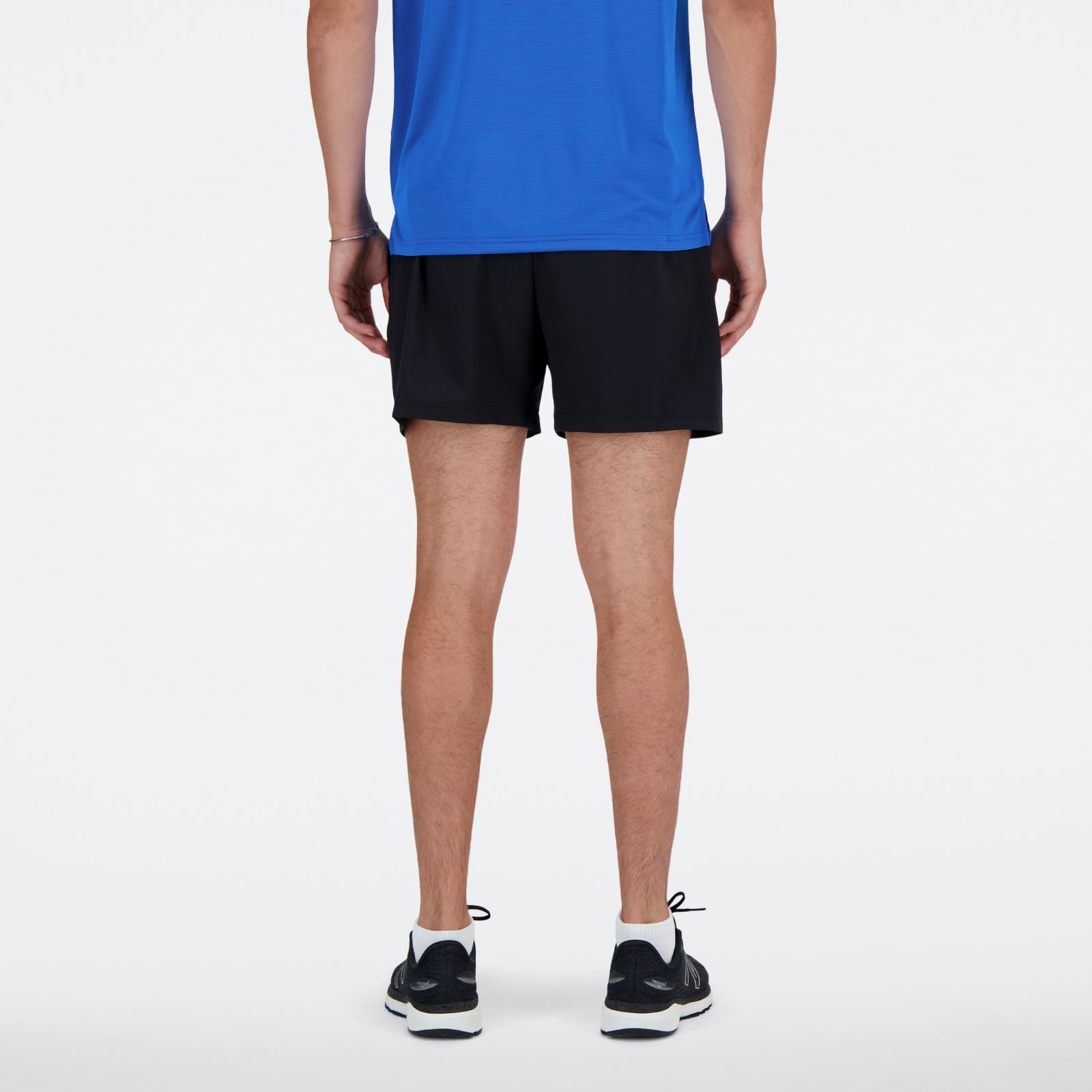 Мужские шорты New Balance Sport Essential — фото 3
