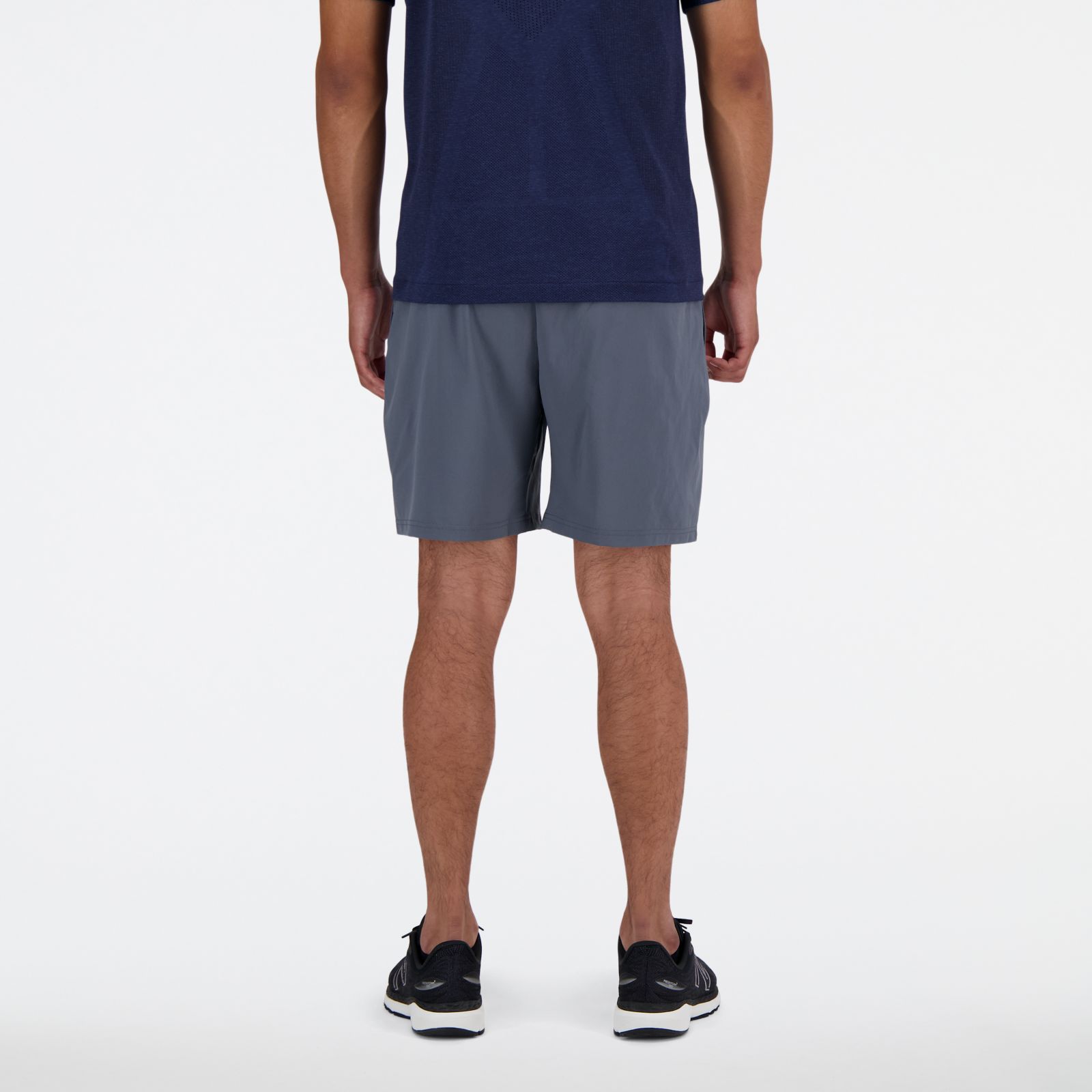 Мужские шорты New Balance Sport Essential — фото 3