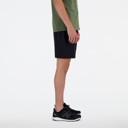 Sport Essentials Linerless 7 吋短褲