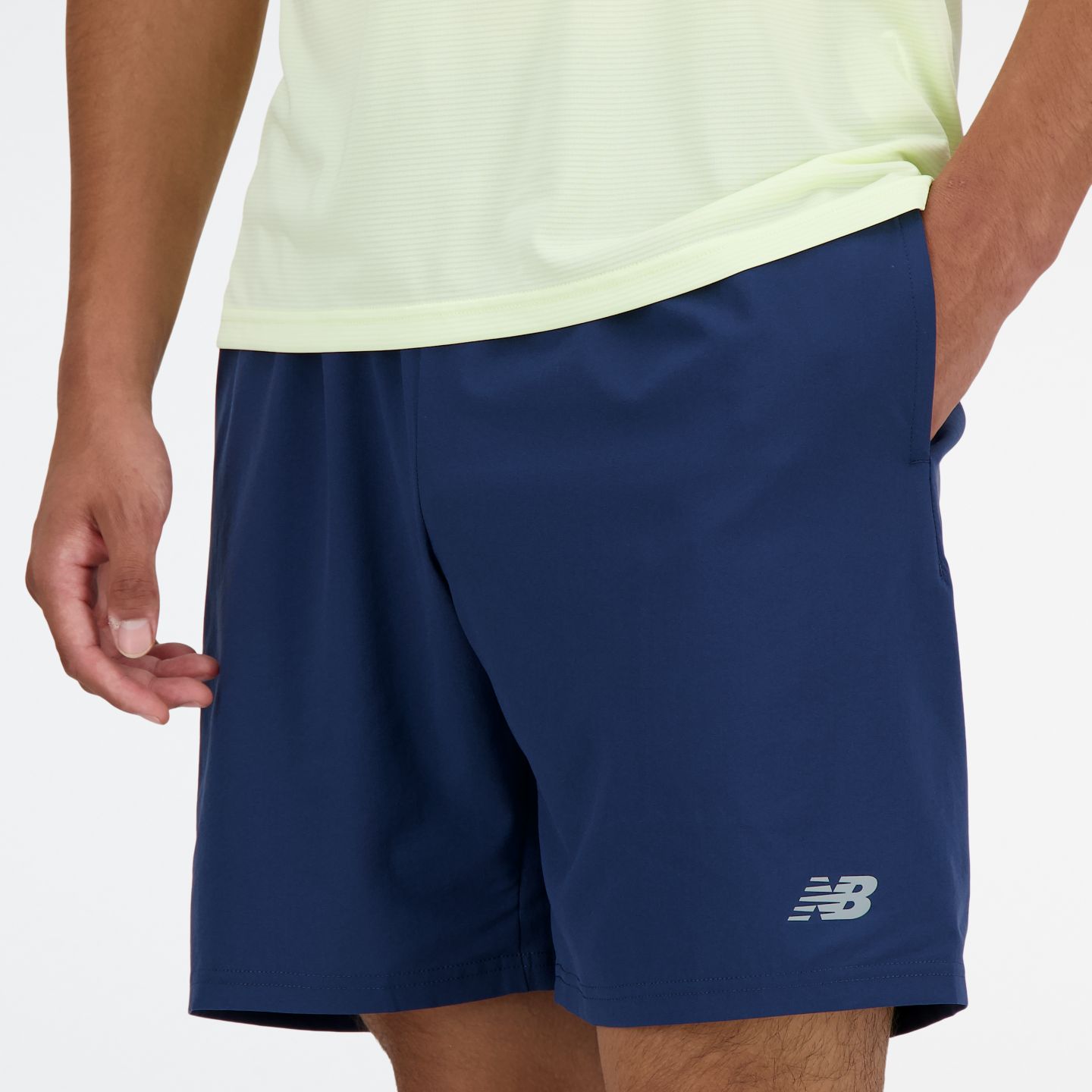 Мужские брюки New Balance Sport Essential Short 7" Linerless, цвет: Тёмно-синий — фото 2
