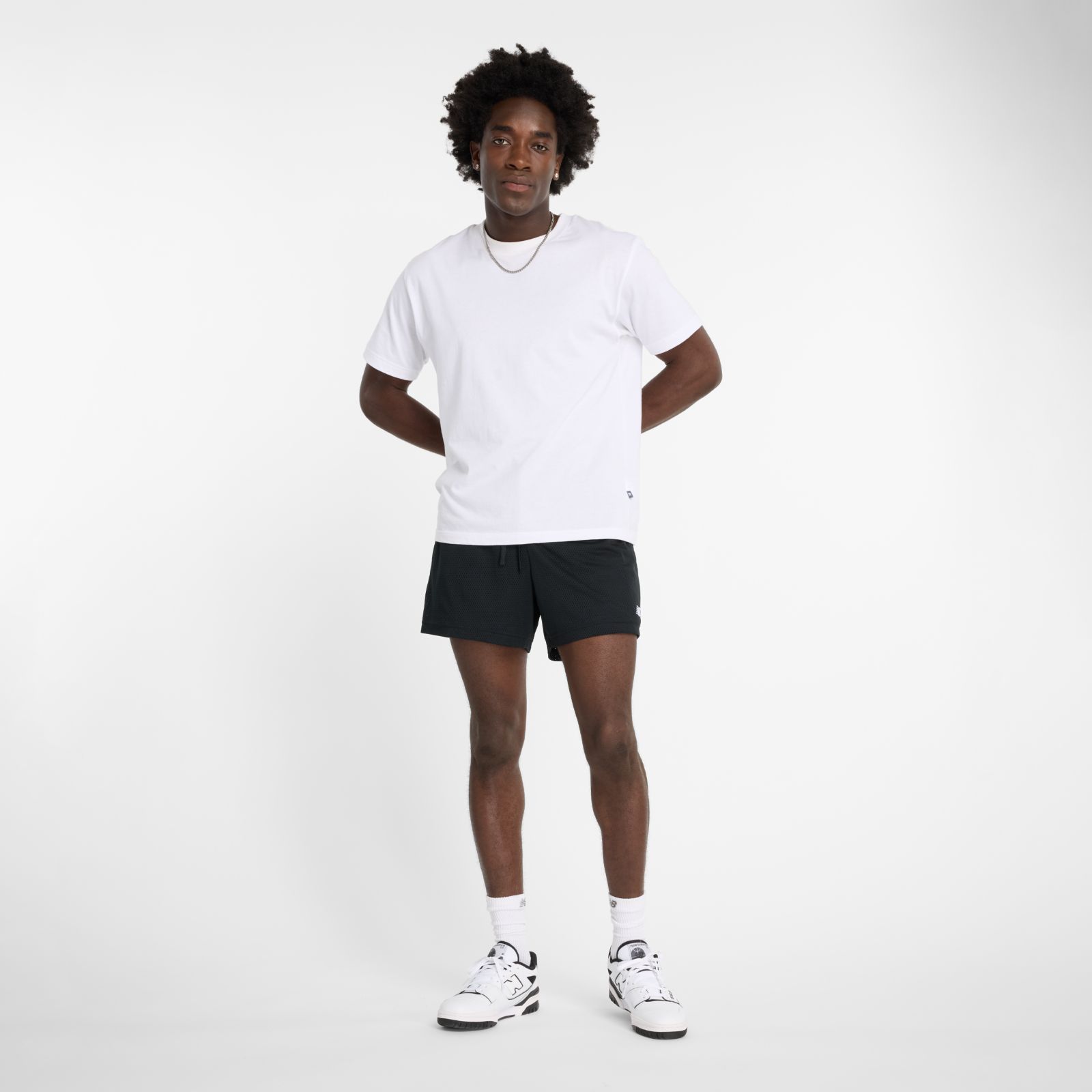 Мужские шорты New Balance Sport Essentials Mesh — фото 2